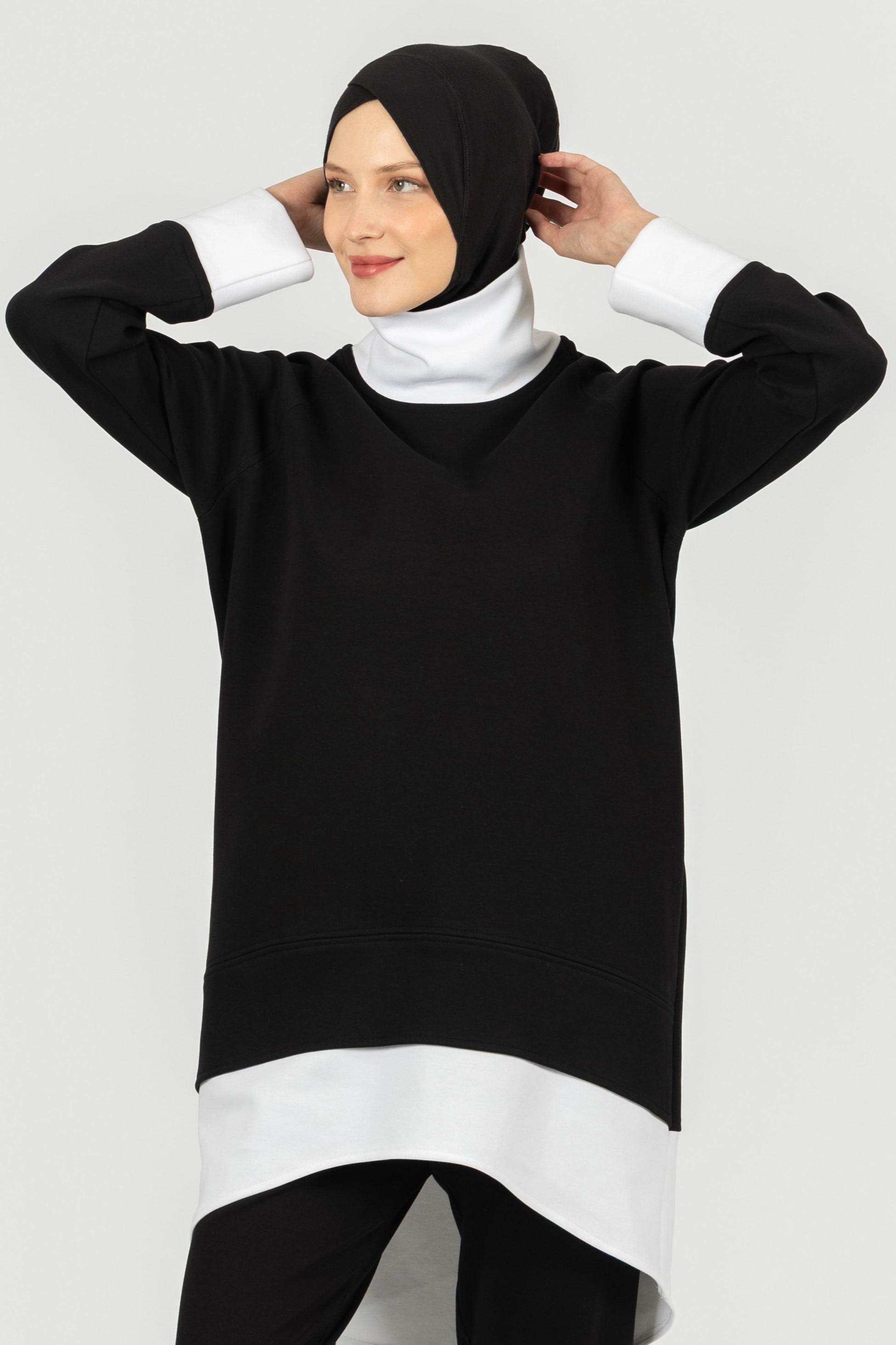 Boğazlı Uzun Sweat