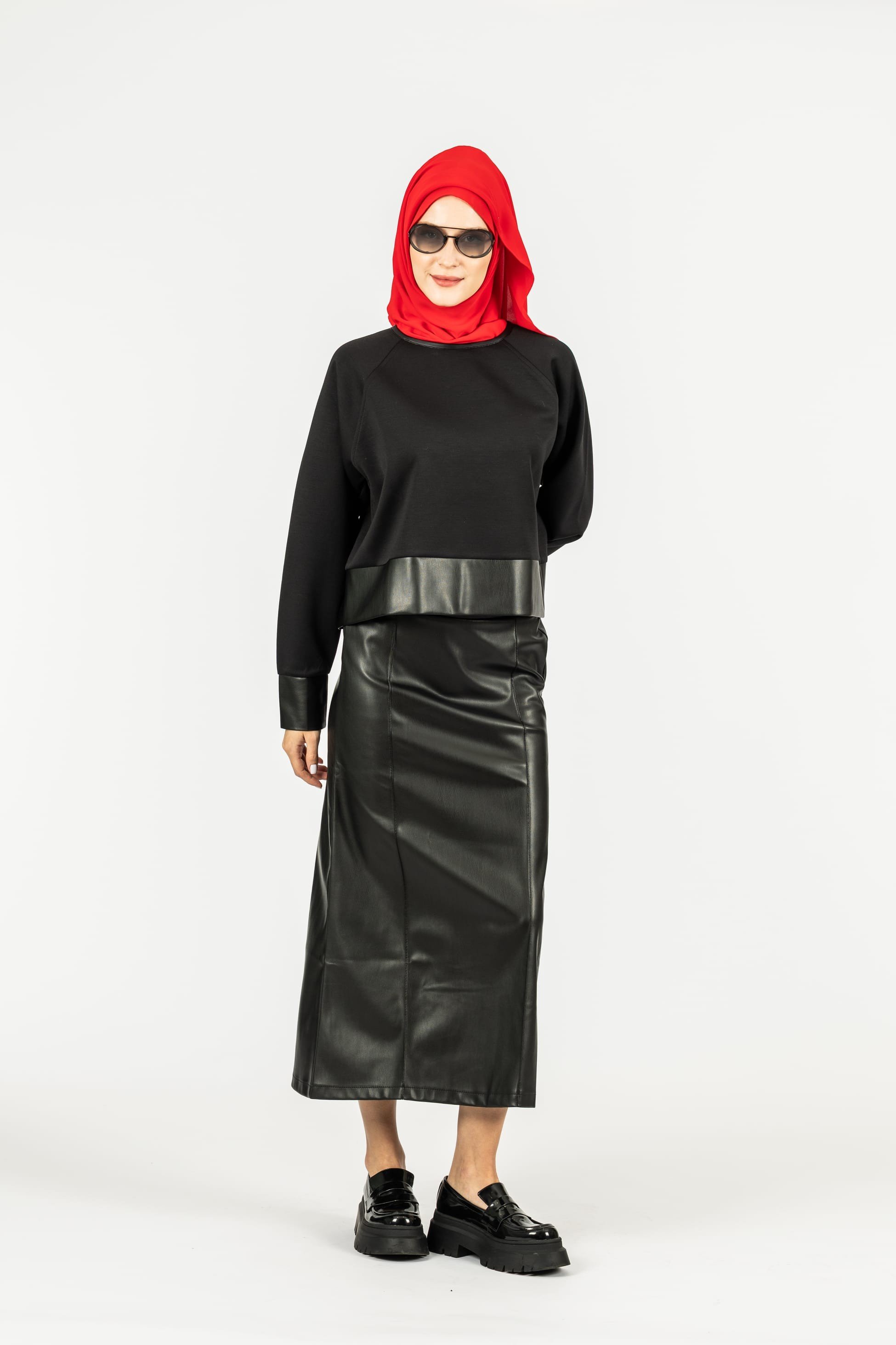 Derili Crop Sweat