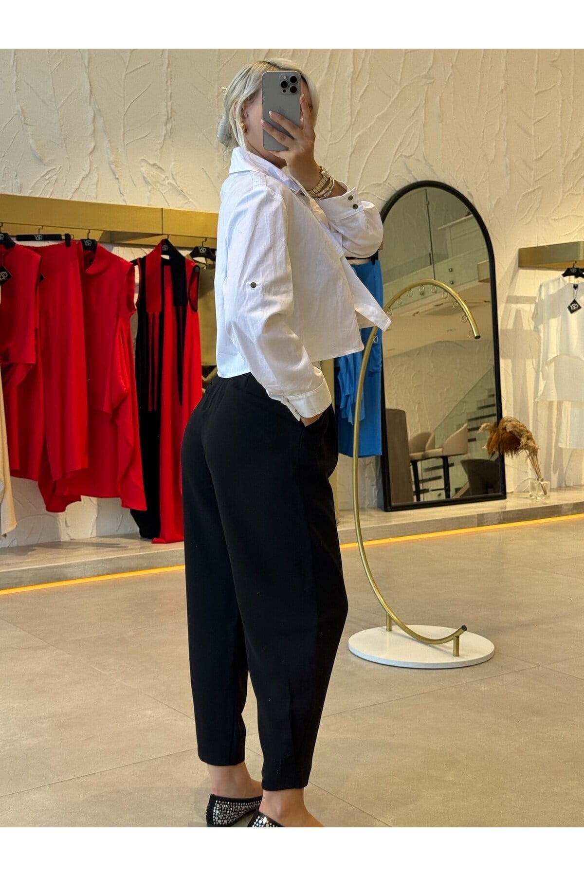 Piliseli Crop Gömlek Kemerli Pantolon Tasarım Kadın İkili Takım