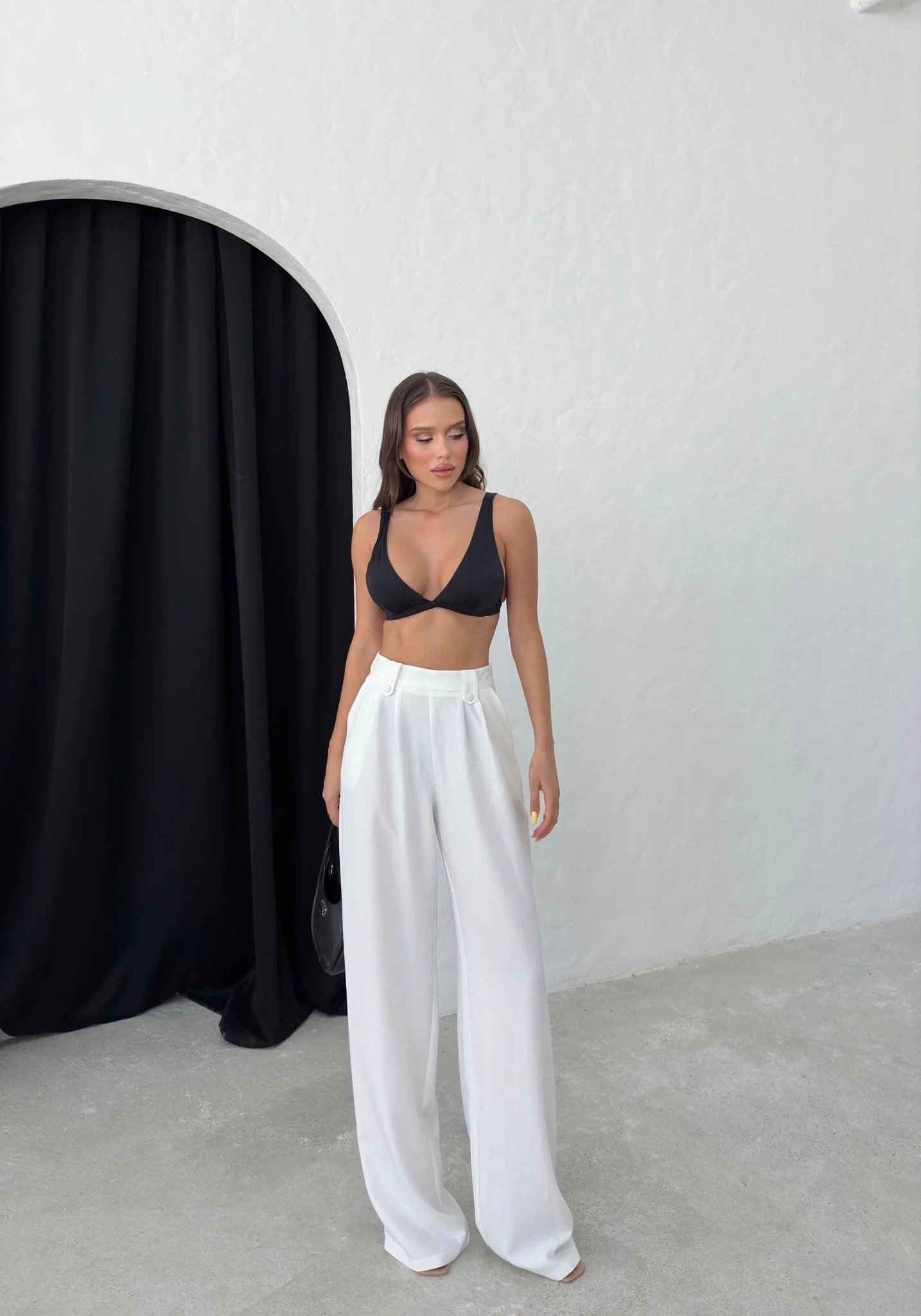 APOLET KEMER DETAY PİLELİ PALAZZO KETEN PANTOLON BEYAZ