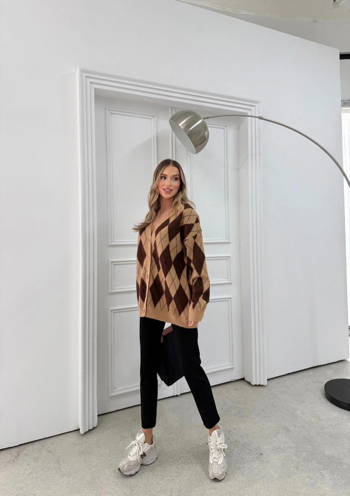 BAKLAVA DESEN OVERSİZE TRİKO HIRKA KAHVE