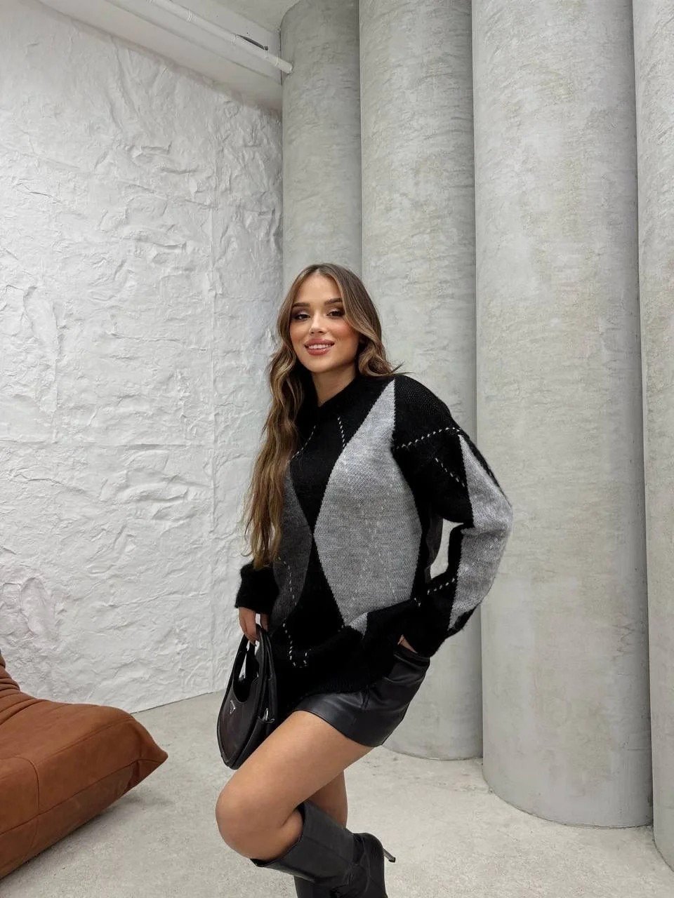 BAKLAVA DESEN OVERSİZE TRİKO KAZAK SİYAH