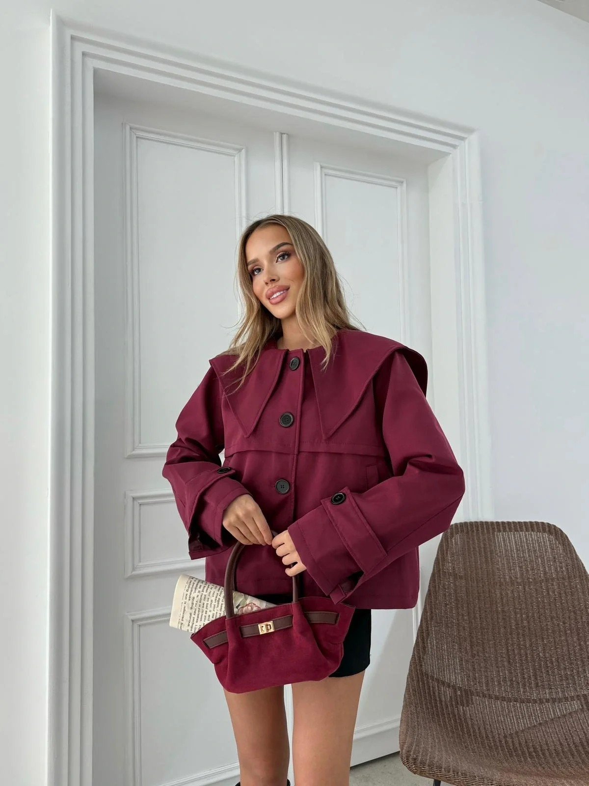 BEBE YAKA DÜĞME DETAY İÇ ASTARLI TRENÇKOT BORDO