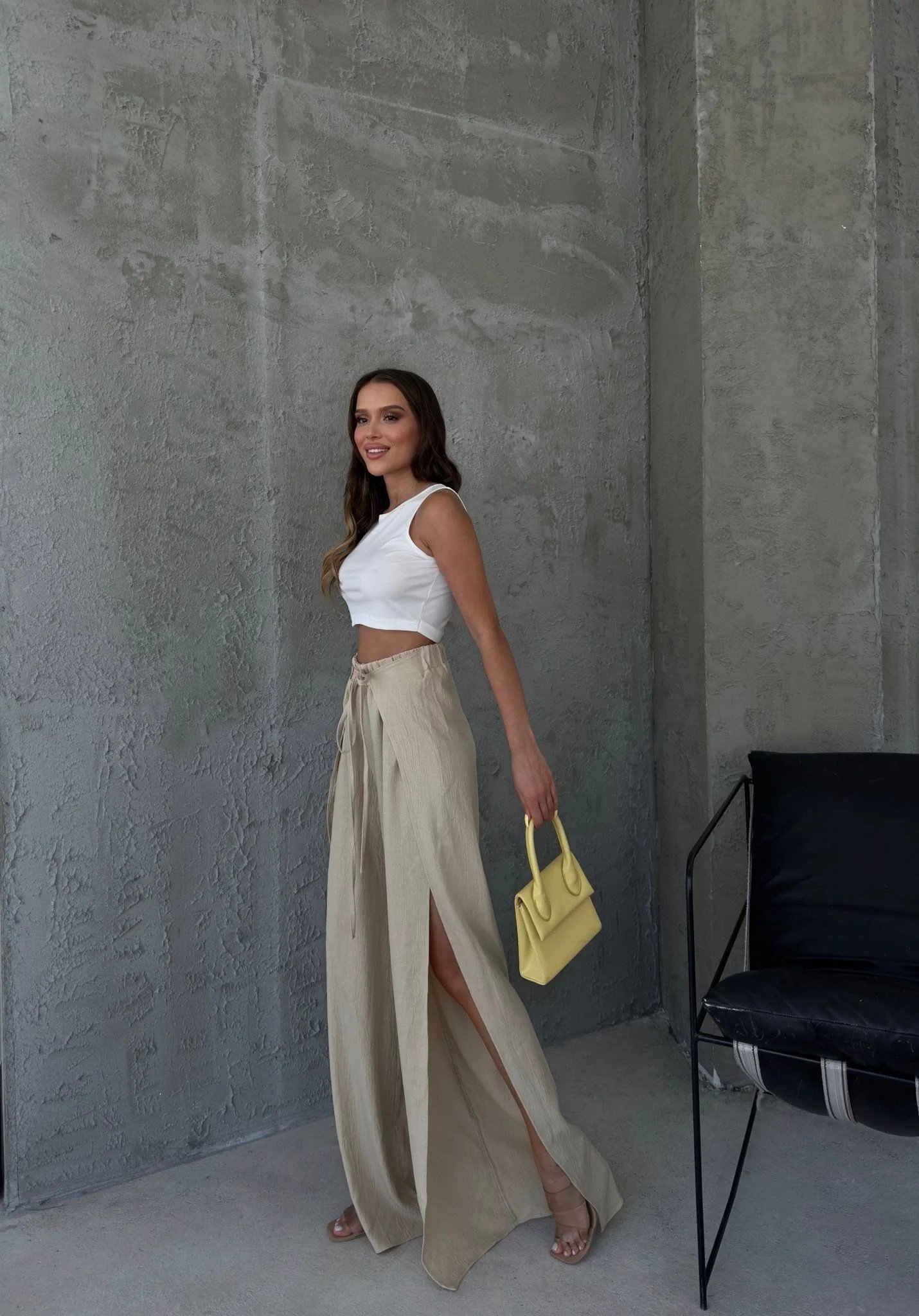 BEL BAĞLAMALI YIRTMAÇLI KETEN PANTOLON KREM