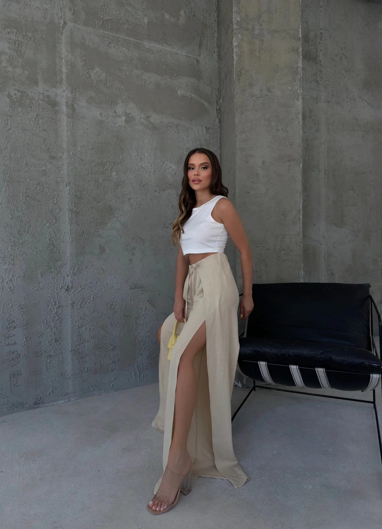 BEL BAĞLAMALI YIRTMAÇLI KETEN PANTOLON KREM