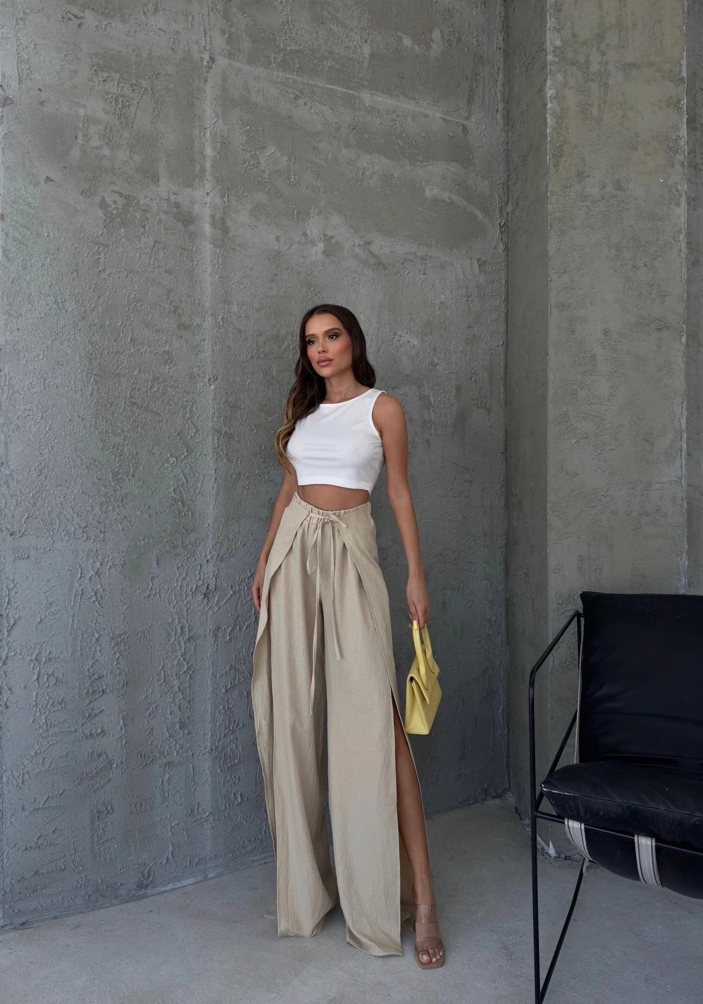 BEL BAĞLAMALI YIRTMAÇLI KETEN PANTOLON KREM