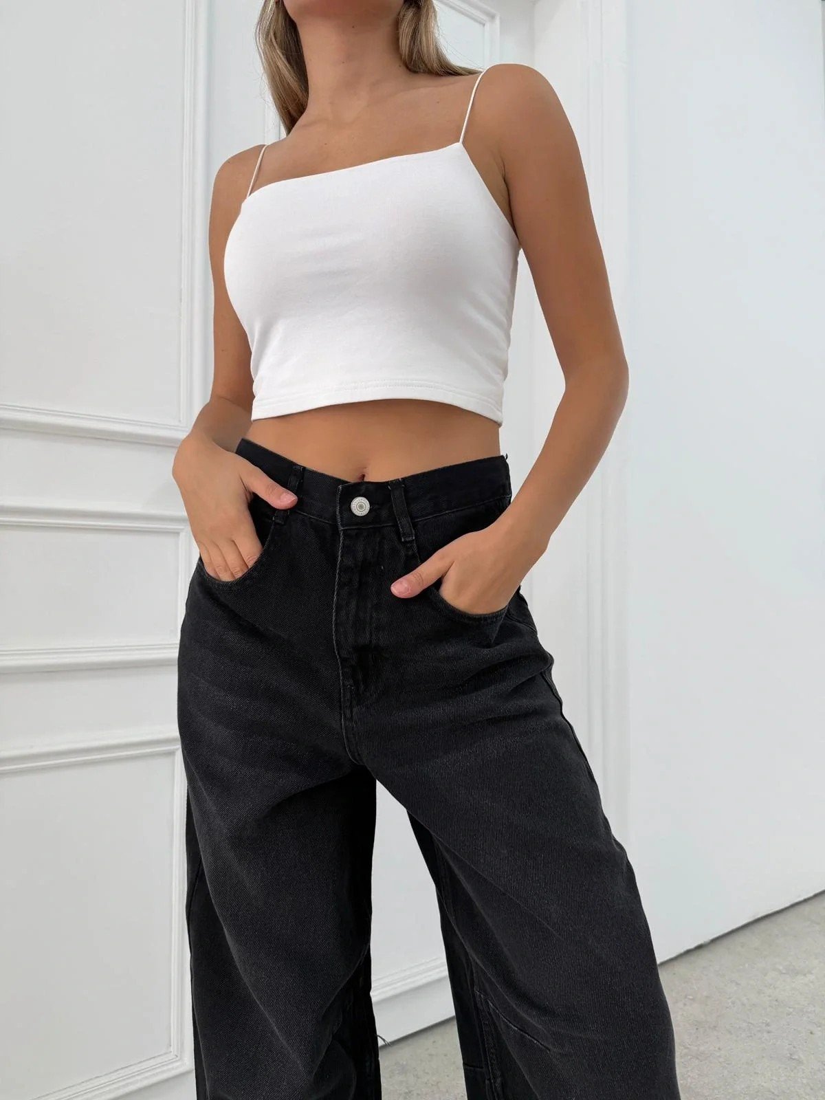 BEL TOKA DETAY BOL KESİM GENİŞ PAÇA BAGGY JEAN SİYAH