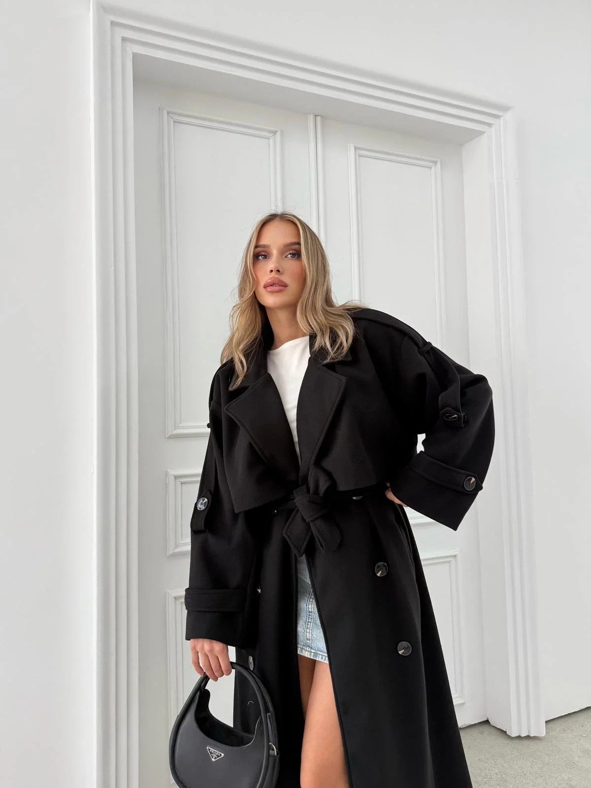 BEL VE KOL KUŞAKLI DÜĞME DETAY İÇ ASTARLI UZUN KAŞE KABAN SİYAH 2027