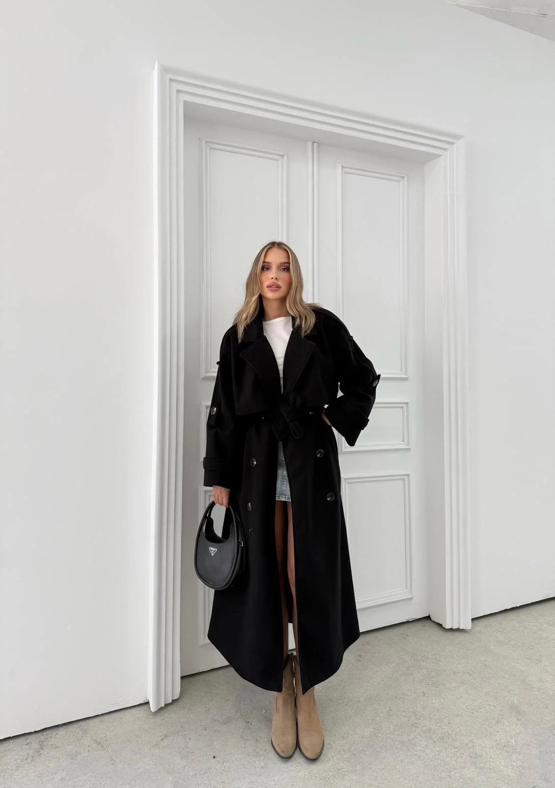 BEL VE KOL KUŞAKLI DÜĞME DETAY İÇ ASTARLI UZUN KAŞE KABAN SİYAH 2027