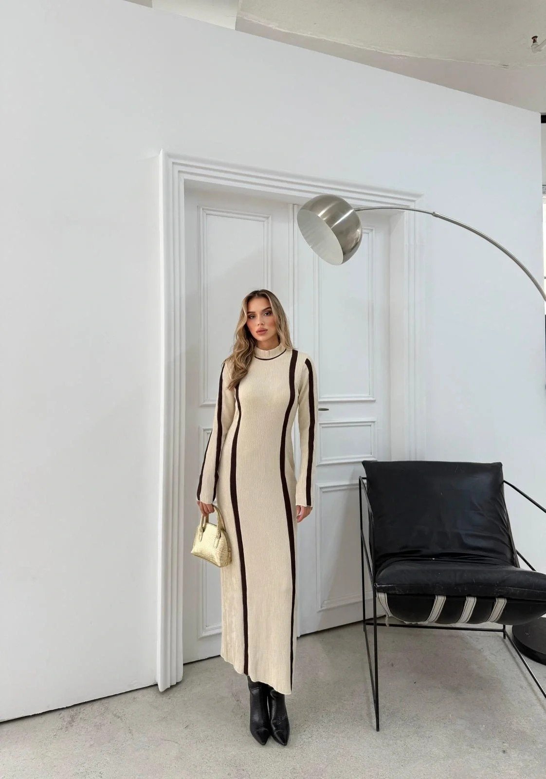 BİSİKLET YAKA GARNELİ UZUN KALEM TRİKO ELBİSE KREM