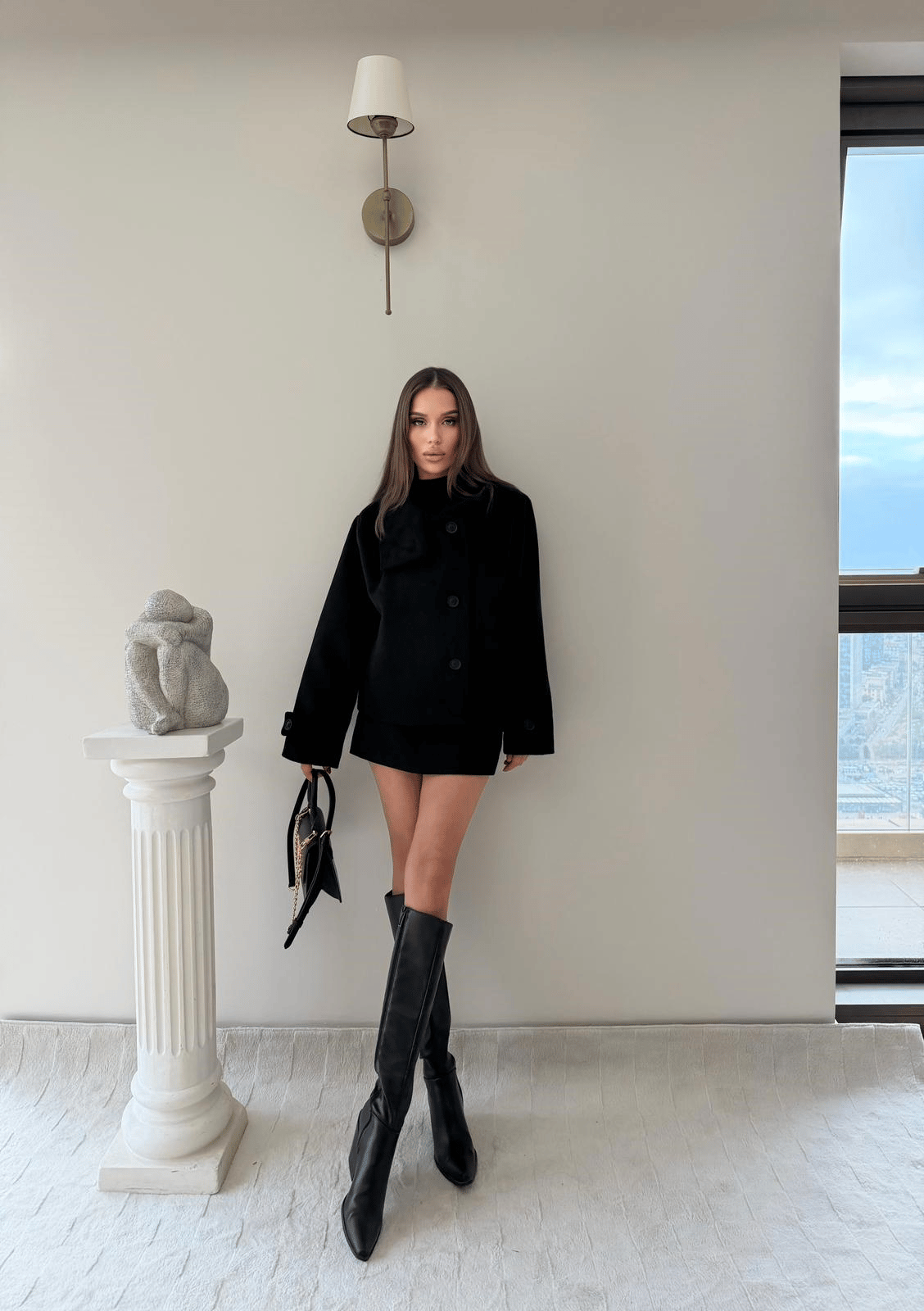 Dik Yaka Kol Kemer Detay İç Astarlı Kaşe Mont Siyah