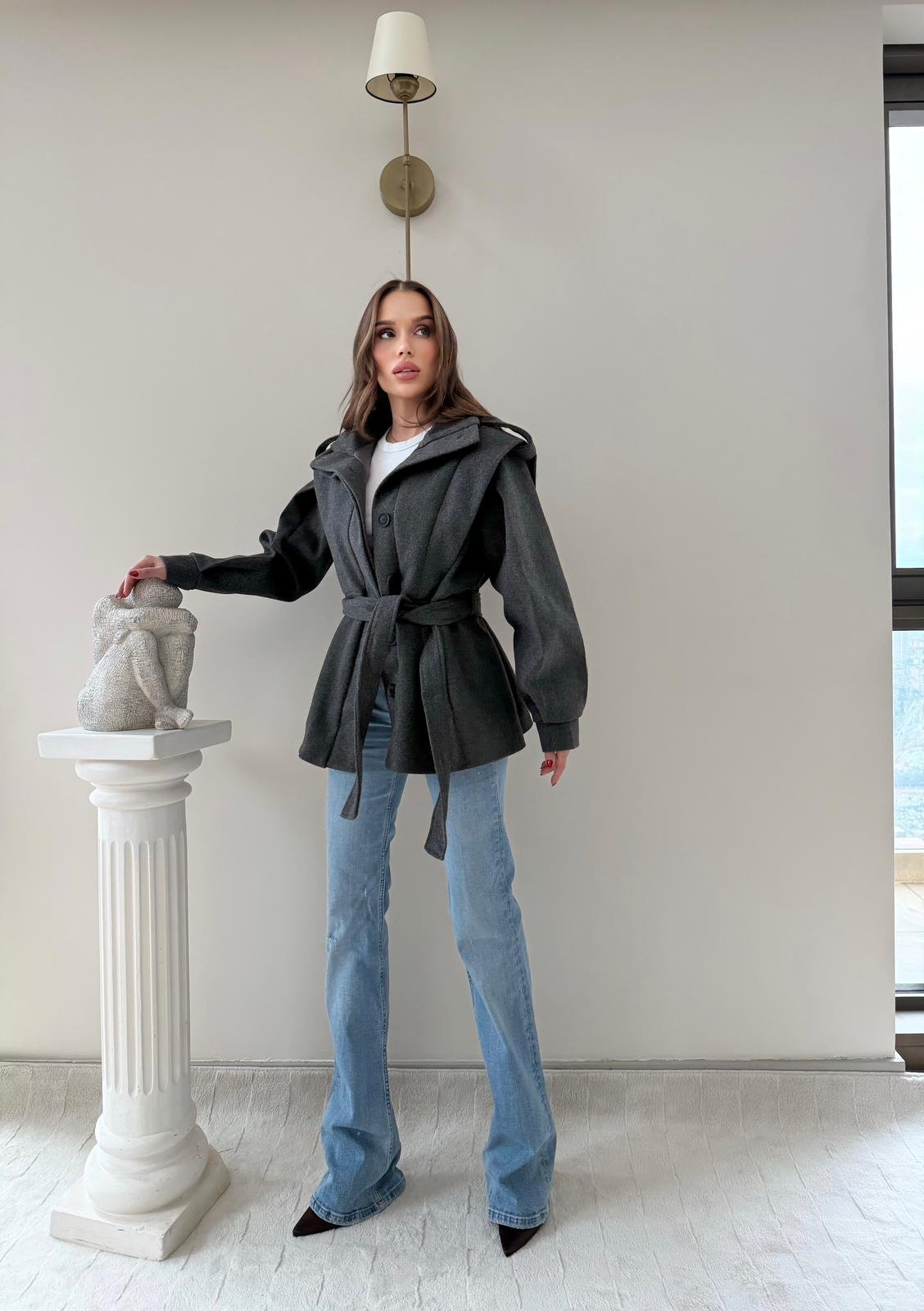 DİK YAKA OMUZ APOLETLİ BEL KUŞAKLI ASTARLI KAŞE KABAN ANTRASİT