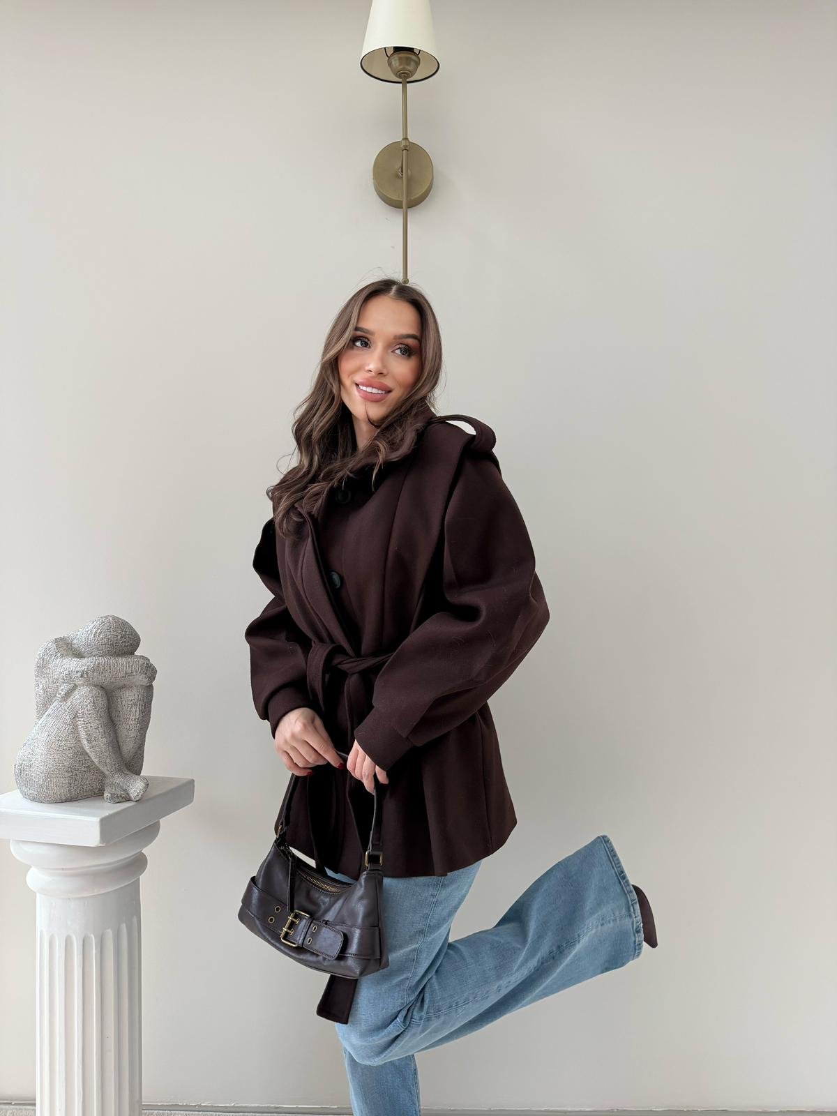 DİK YAKA OMUZ APOLETLİ BEL KUŞAKLI ASTARLI KAŞE KABAN ACI KAHVE