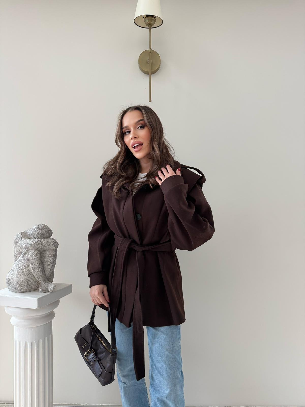 DİK YAKA OMUZ APOLETLİ BEL KUŞAKLI ASTARLI KAŞE KABAN ACI KAHVE