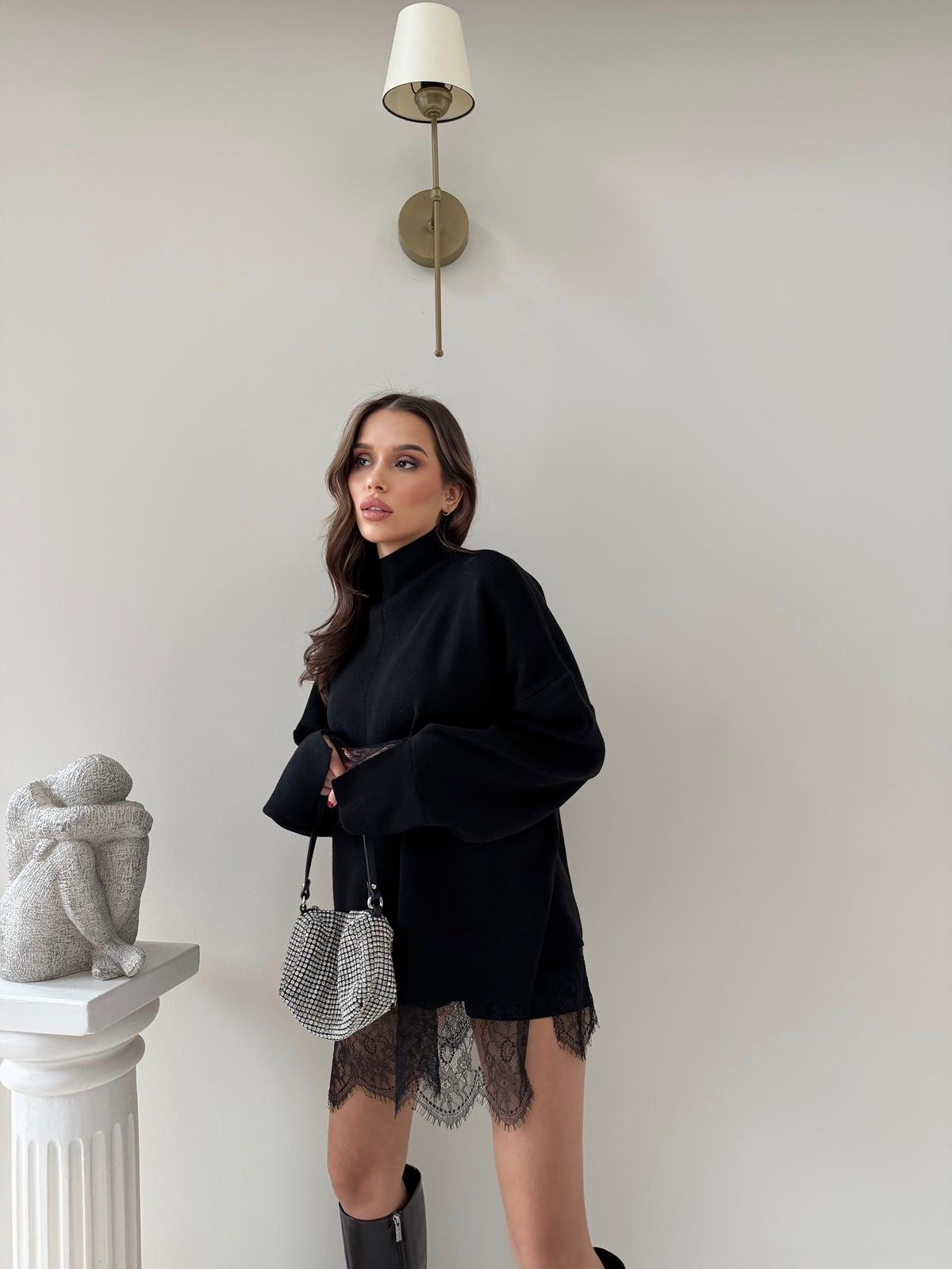 ETEK DANTEL DETAY OVERSİZE TRİKO SİYAH