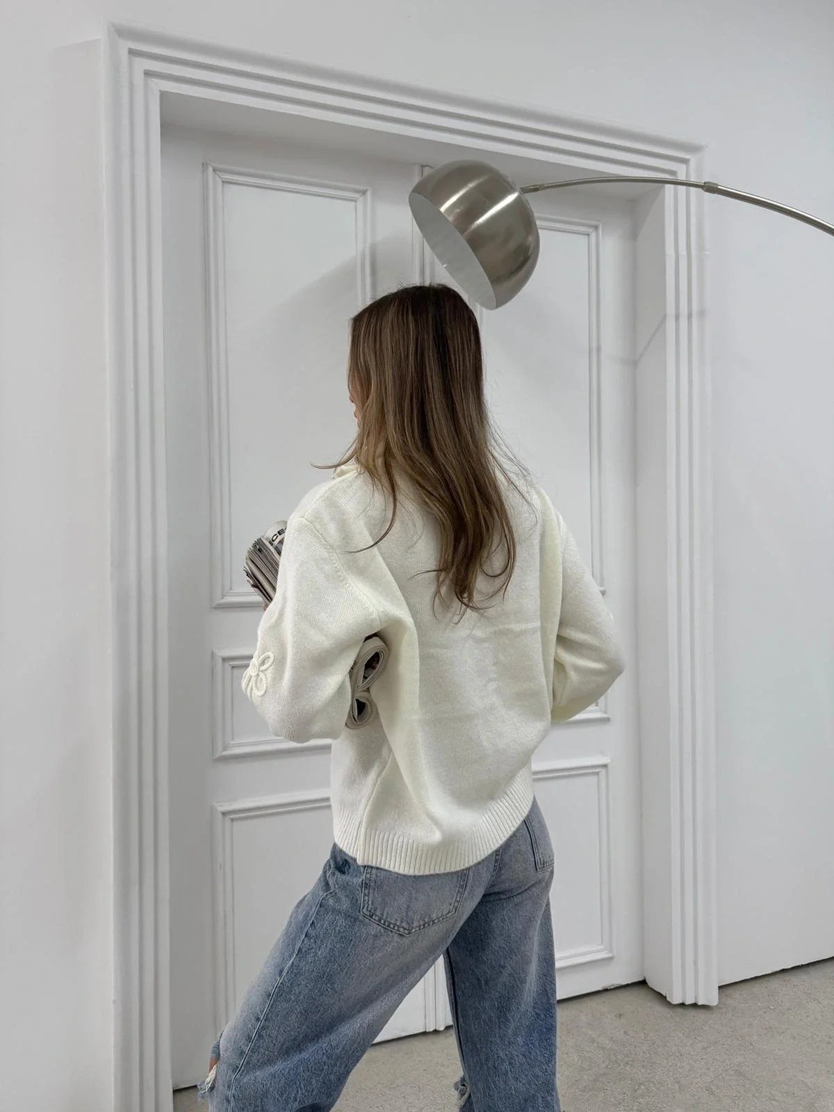 FERMUARLI NAKIŞ DETAY KAZAK BEYAZ