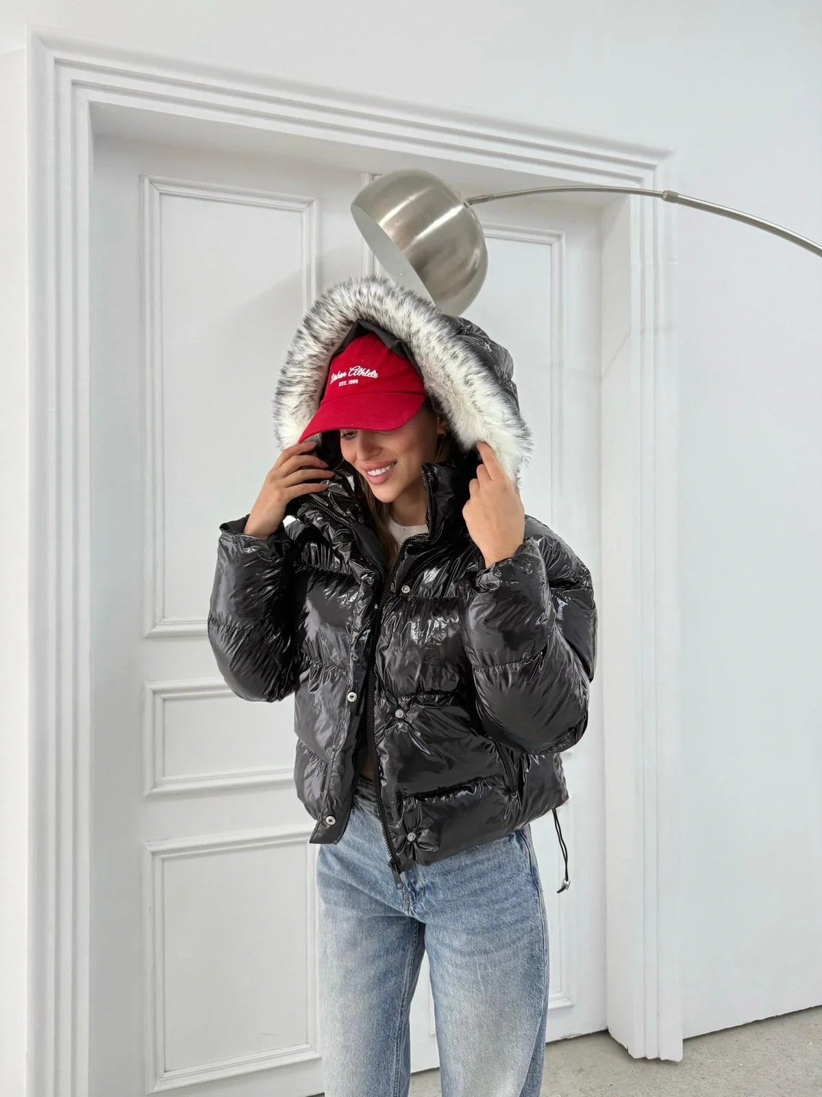 KAPÜŞON KÜRK DETAY RUGAN ŞİŞME MONT SİYAH