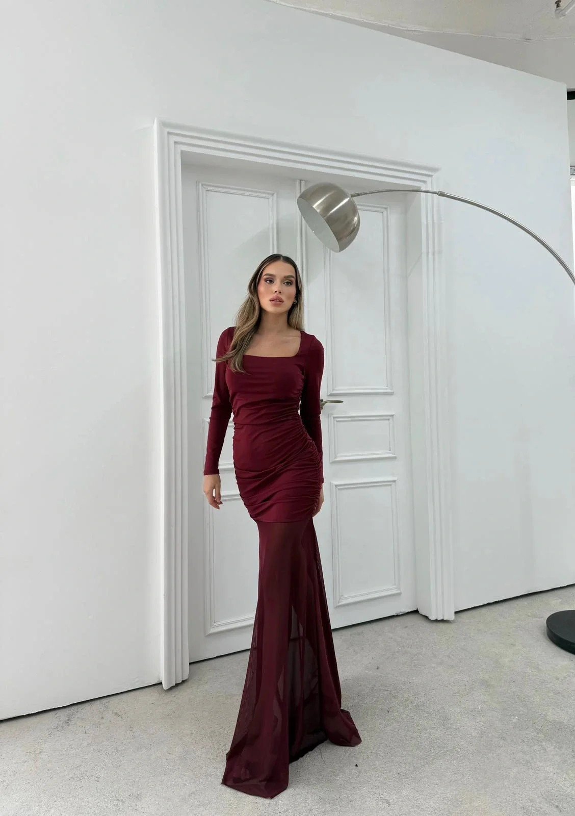 KARE YAKA ETEK TÜL DETAY UZUN ELBİSE BORDO