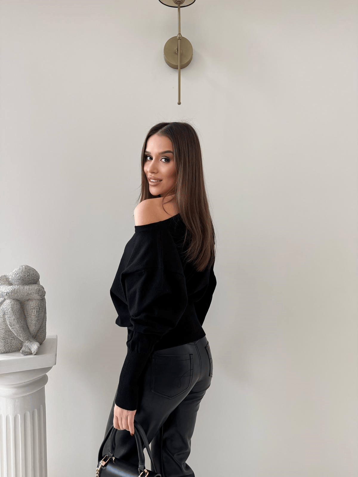 KAYIK YAKA TRİKO BLUZ SİYAH