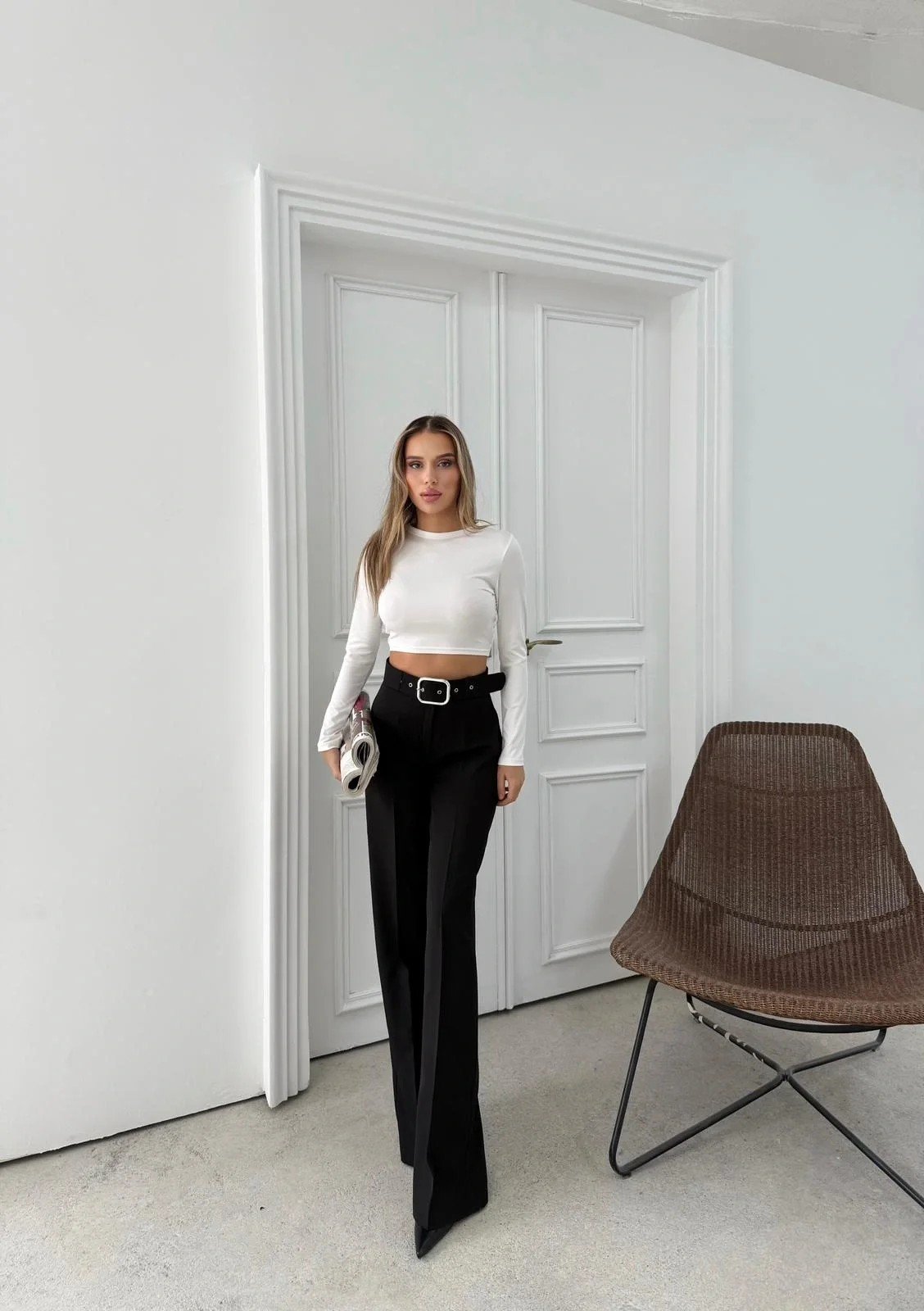 KEMERLİ YÜKSEK BEL İSPANYOL PAÇA DOUBLE KUMAŞ PANTOLON SİYAH