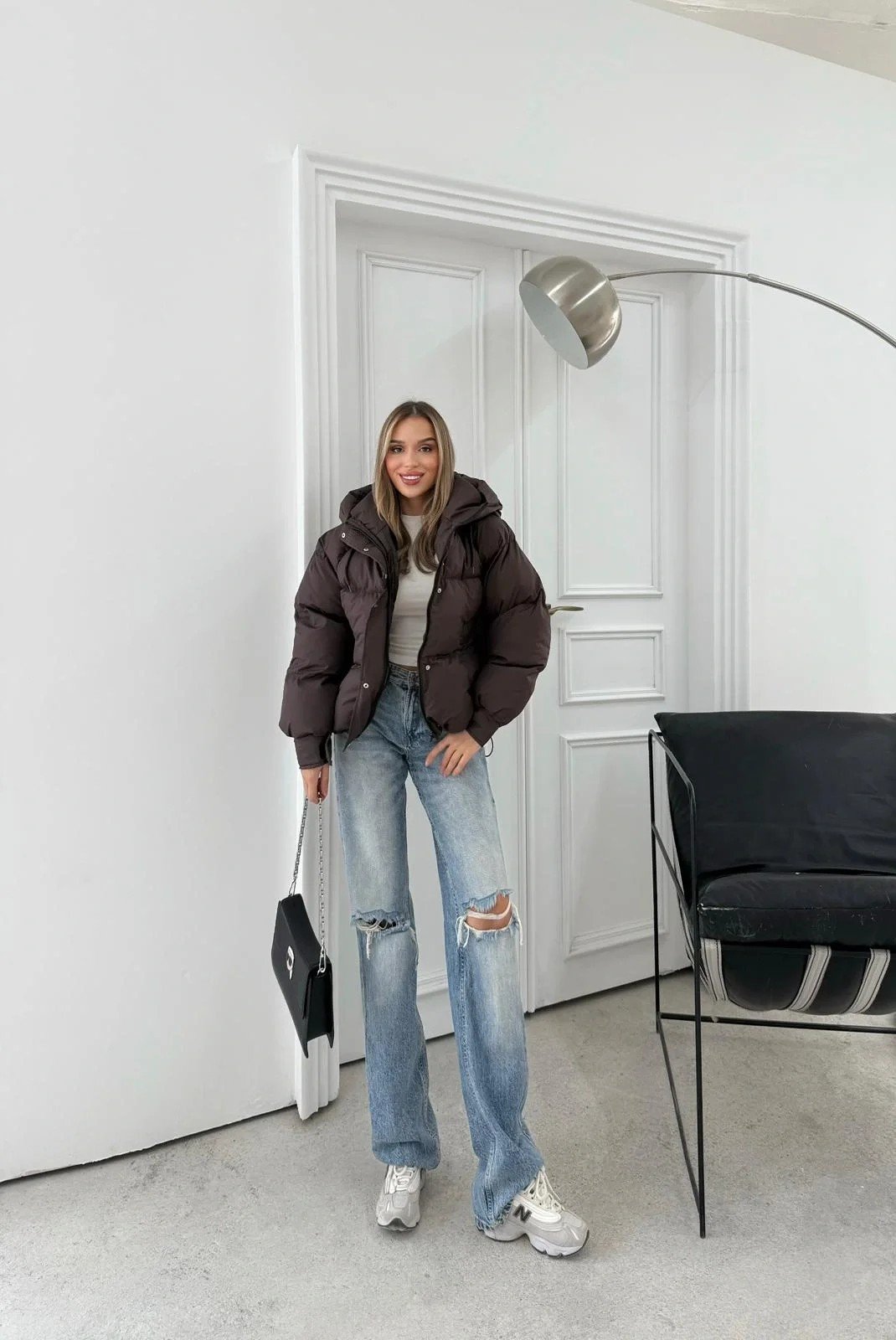 KOL ÇIRTLI KAPİŞONLU ŞİŞME MONT KAHVE