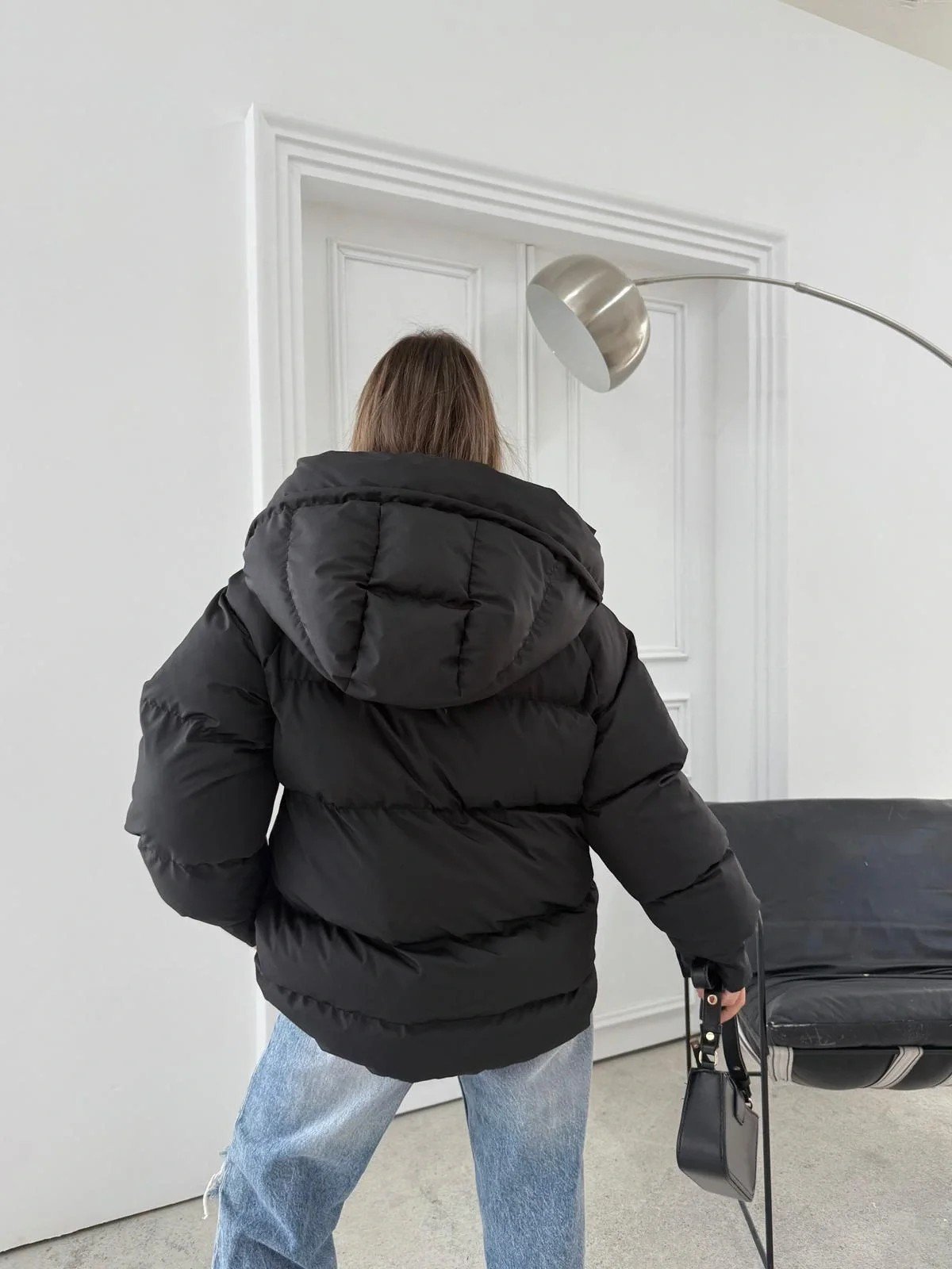 KOL ÇIRTLI KAPİŞONLU ŞİŞME MONT SİYAH