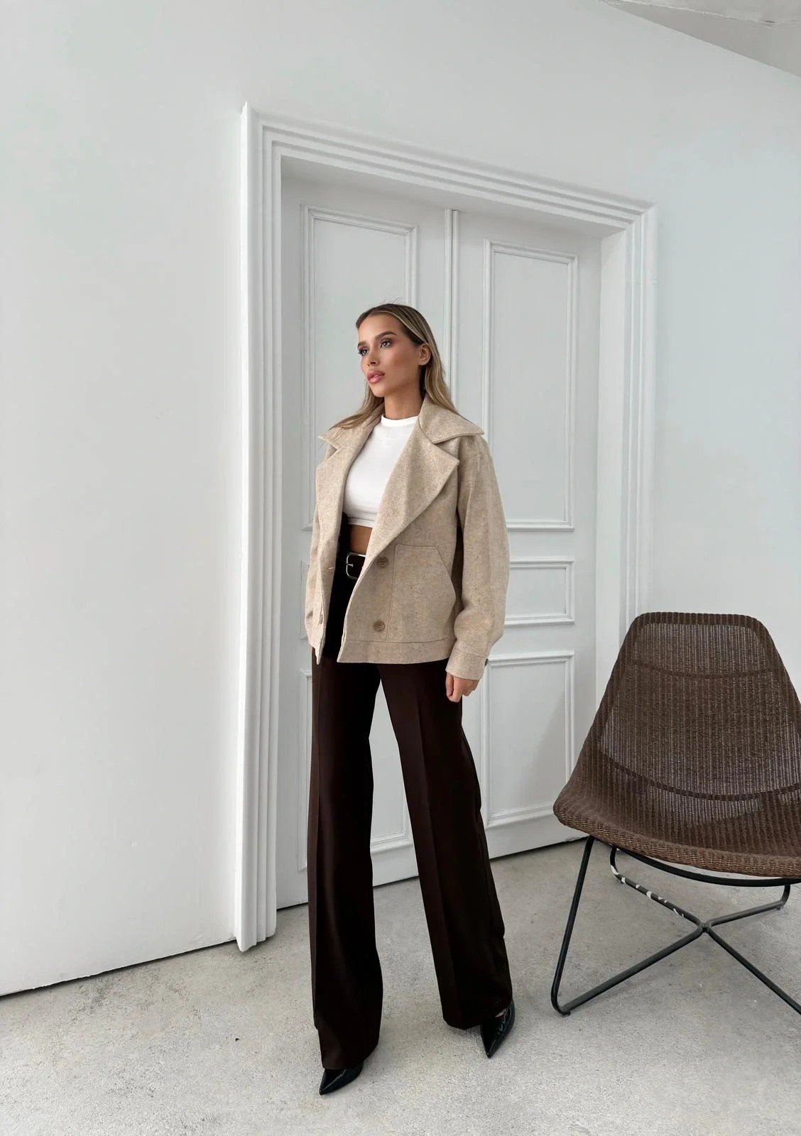 KRUVAZE YAKA İÇ ASTARLI KAŞE MONT KREM