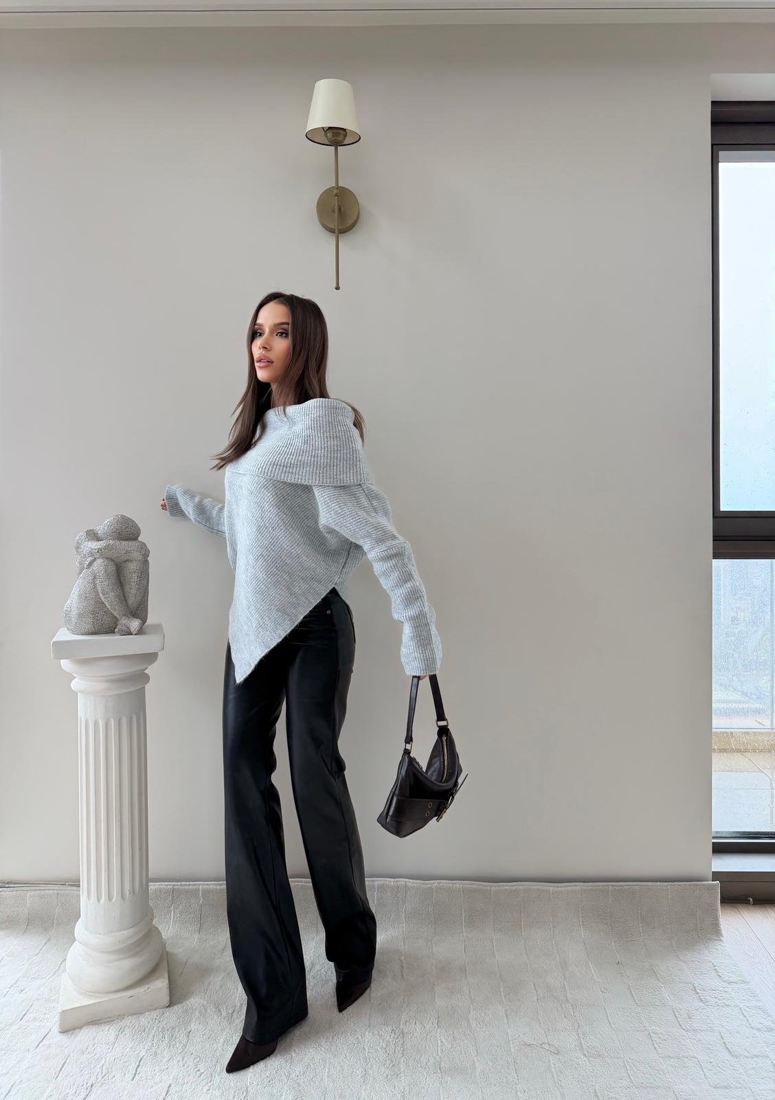 MADONNA YAKA ASİMETRİK DETAY KAZAK GRİ