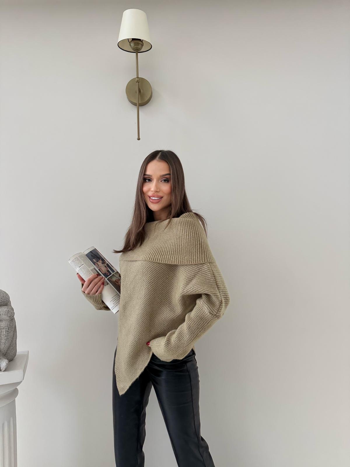 MADONNA YAKA ASİMETRİK DETAY KAZAK VİZON