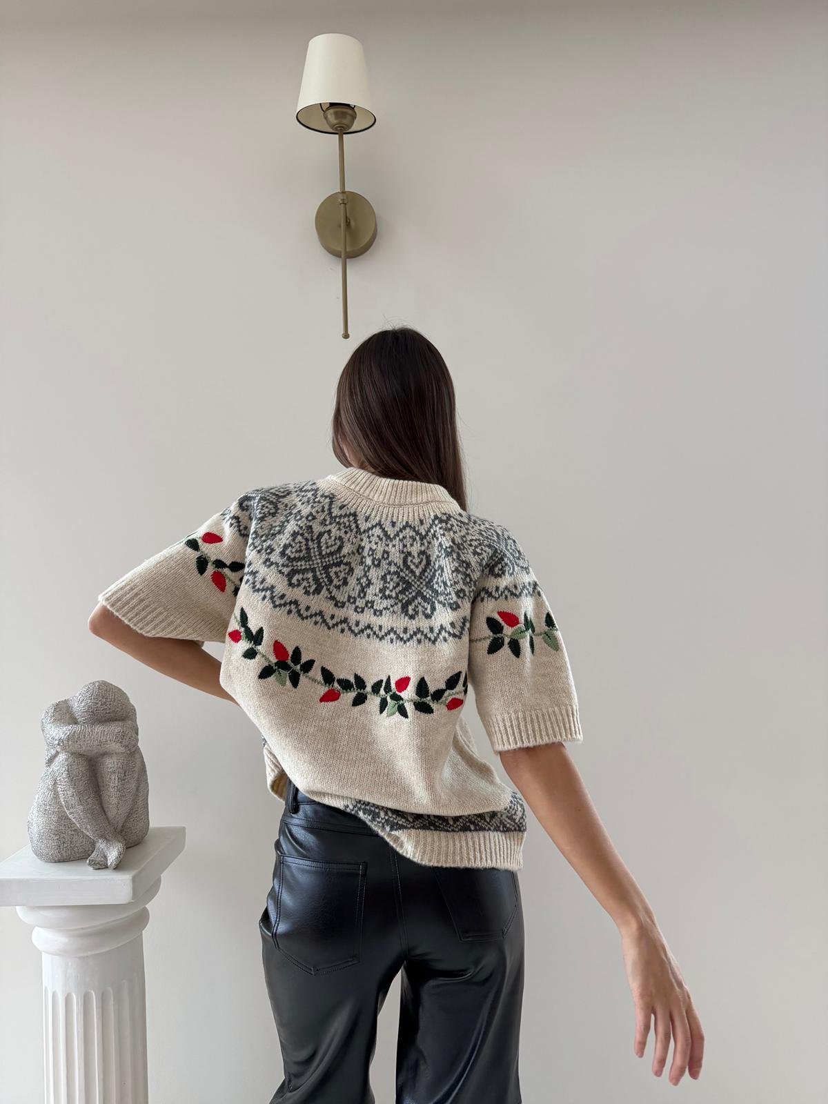 Nakış Detay Kısa Kol Kazak 2045