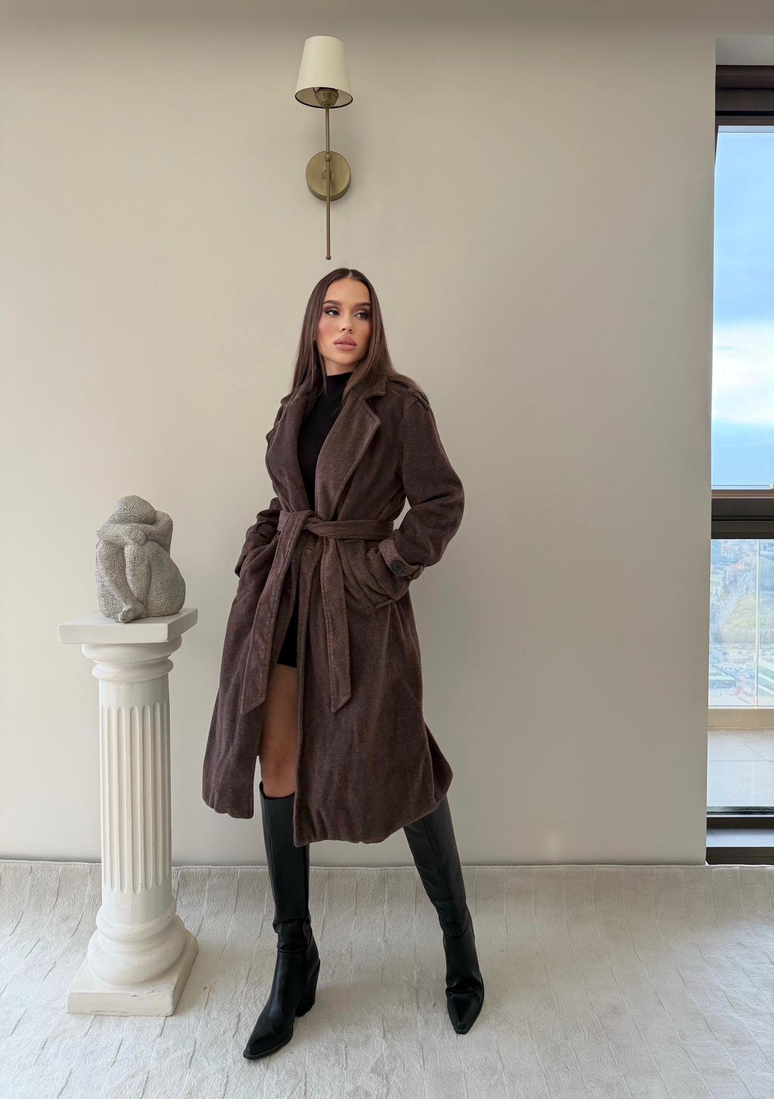 Omuz ve Kol Apolet Detay Bel Kuşaklı Astarlı Kaşe Kaban Kahve