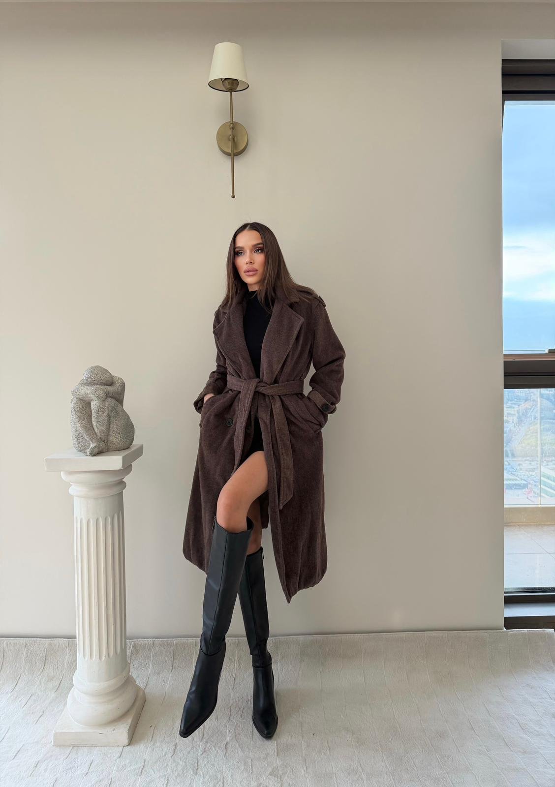 Omuz ve Kol Apolet Detay Bel Kuşaklı Astarlı Kaşe Kaban Kahve