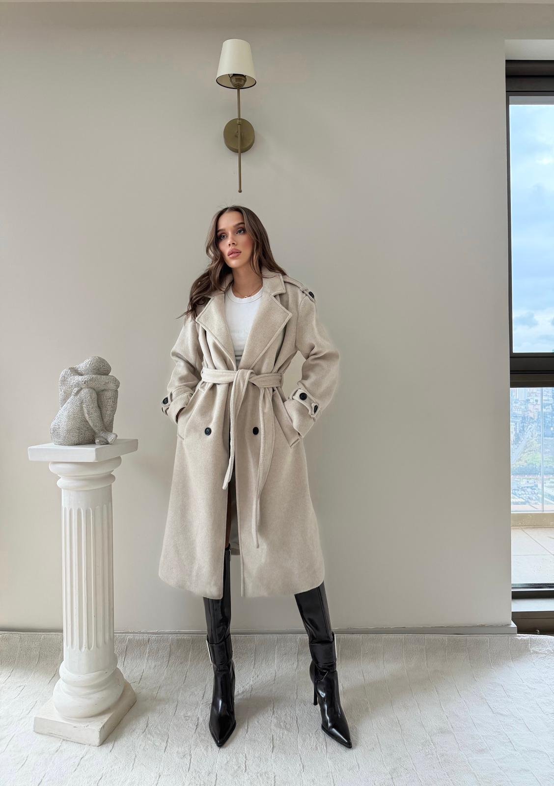 OMUZ VE KOL APOLET DETAY BEL KUŞAKLI ASTARLI KAŞE KABAN BEJ