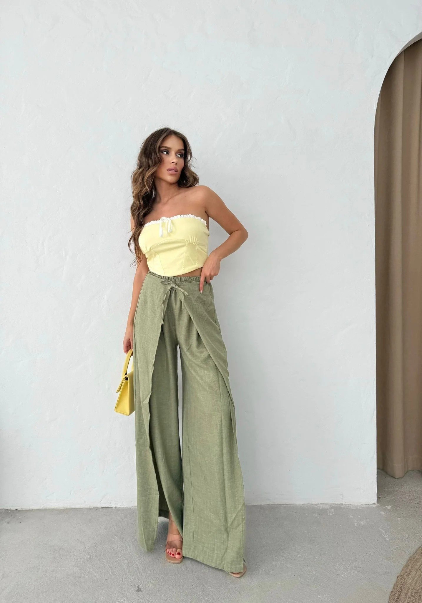 ÖN BAĞLAMALI STRAPLEZ CROP SARI