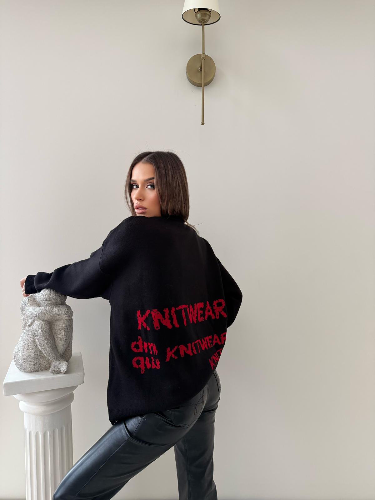 SIRT YAZI DETAY OVERSİZE KAZAK SİYAH