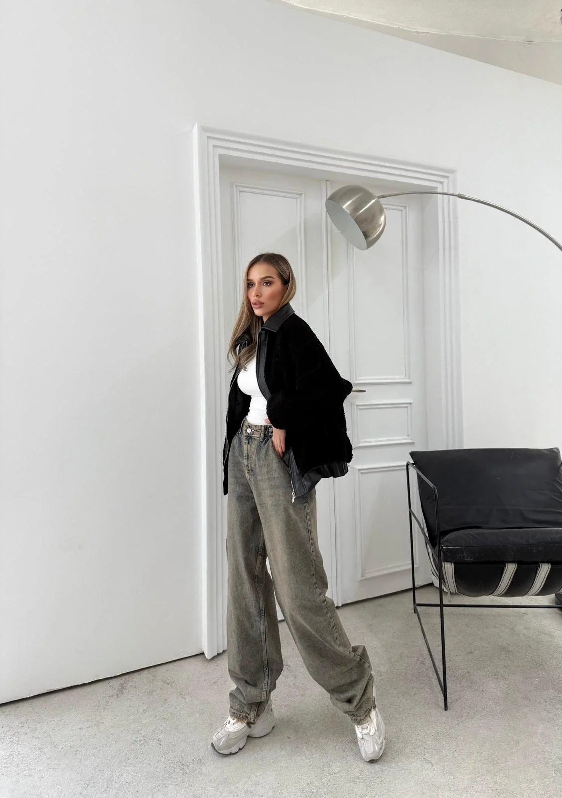 TEDDY KUMAŞ DERİ DETAY İÇ ASTARLI MONT SİYAH