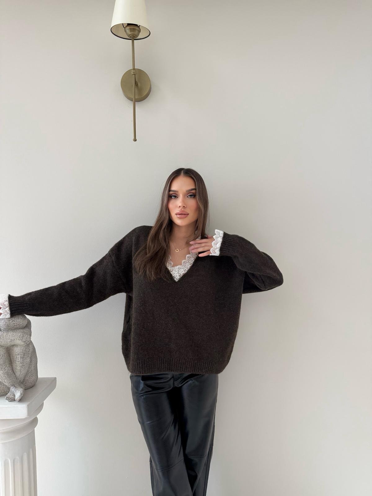 Yaka Ve Kol Dantel Detay Triko Kahve 2042