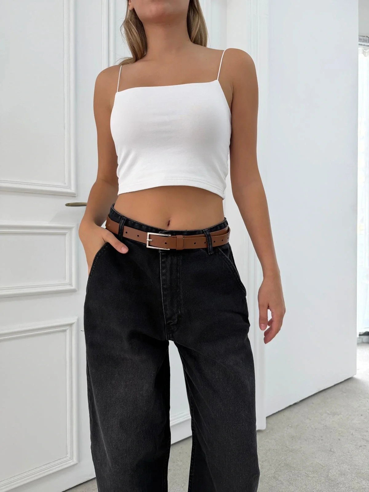 YÜKSEK BEL GENİŞ PAÇA JEAN PANTOLON SİYAH