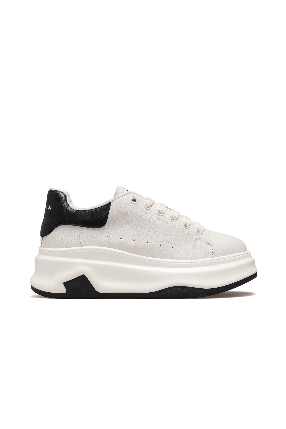april-kadin-gunluk-sneaker-spor-ayakka-553448.jpeg