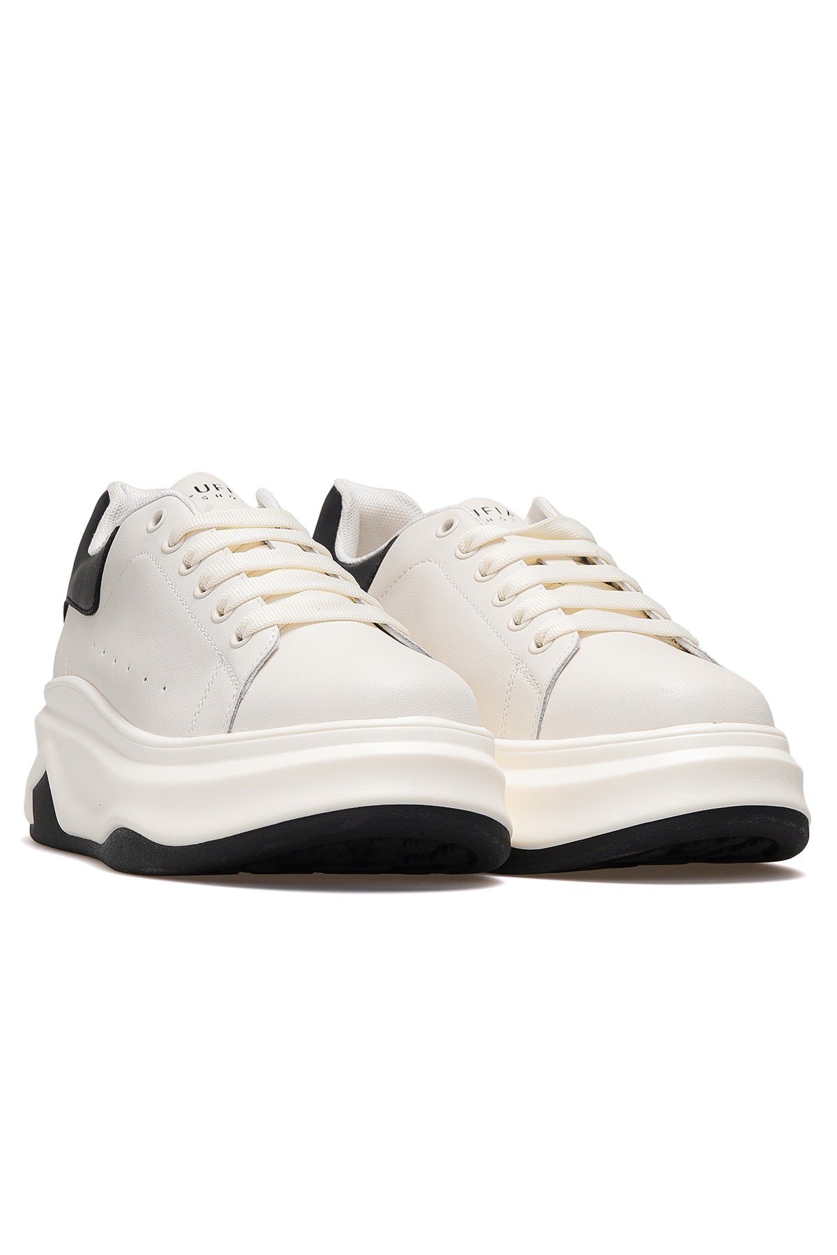 april-kadin-gunluk-sneaker-spor-ayakka-93878f.jpeg
