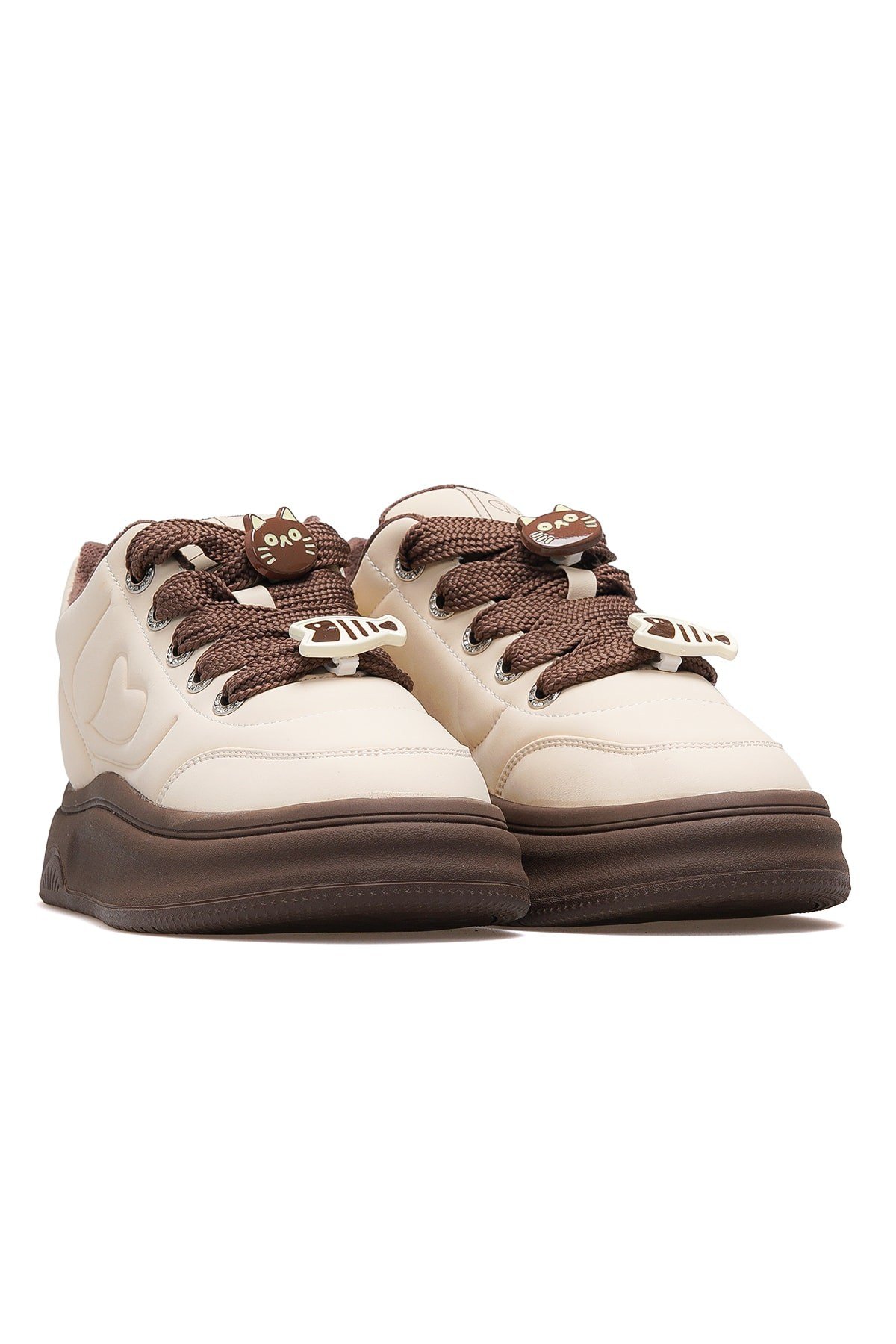 kadin-emoji-sus-detayli-sneaker-gunluk-66e4e-.jpeg