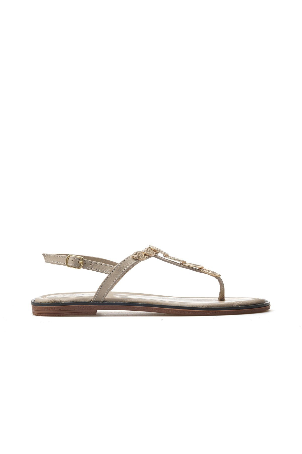 kadin-toka-detayli-parmak-arasi-sandal-3b-4c8.jpeg