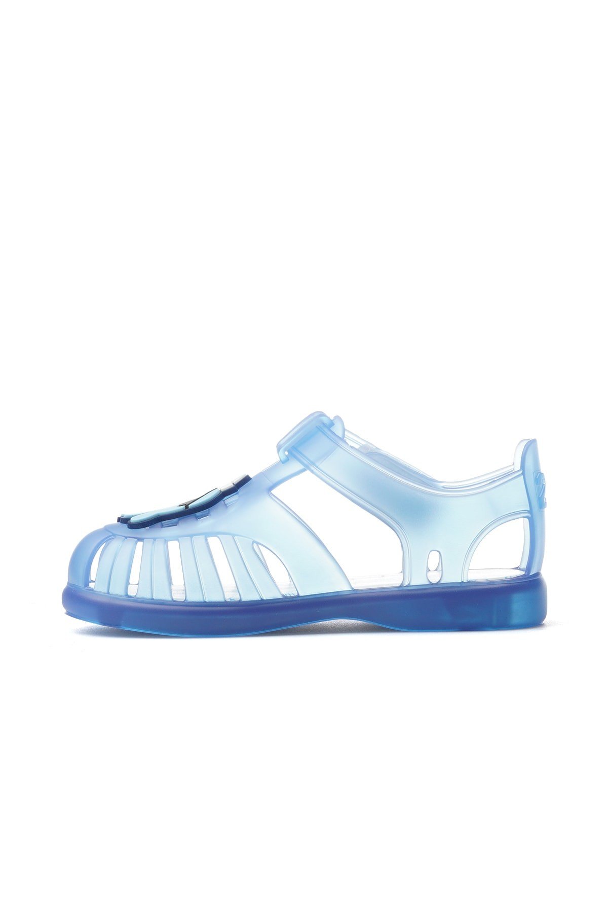 tobby-v-f60559.jpeg