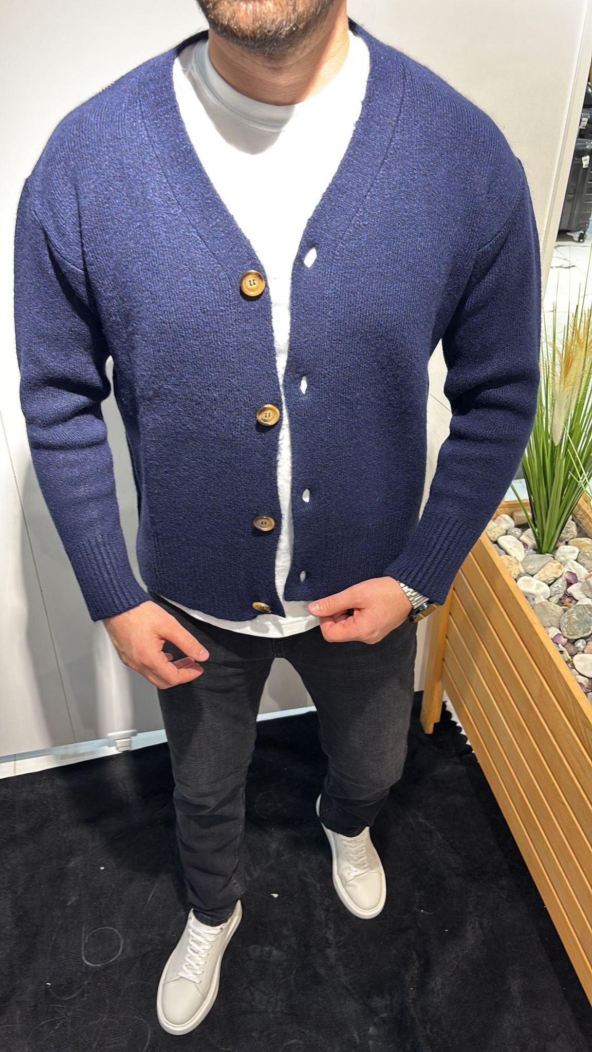 LACİVERT TRİKO HIRKA