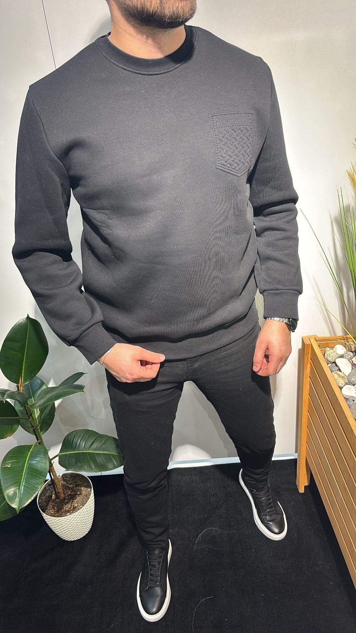 SİYAH BASKILI SWEATSHIRT