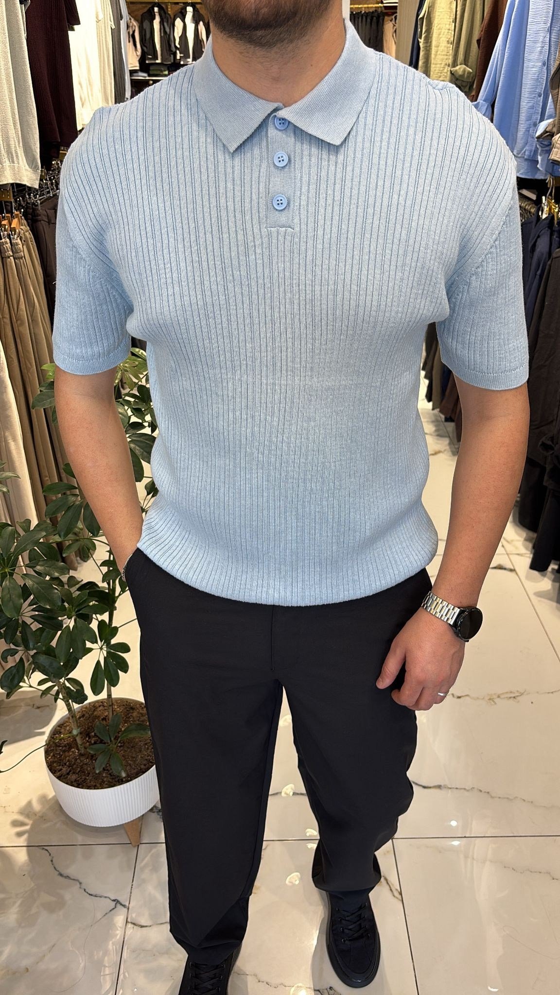 YAKALI AÇIK MAVİ TRİKO T-SHIRT