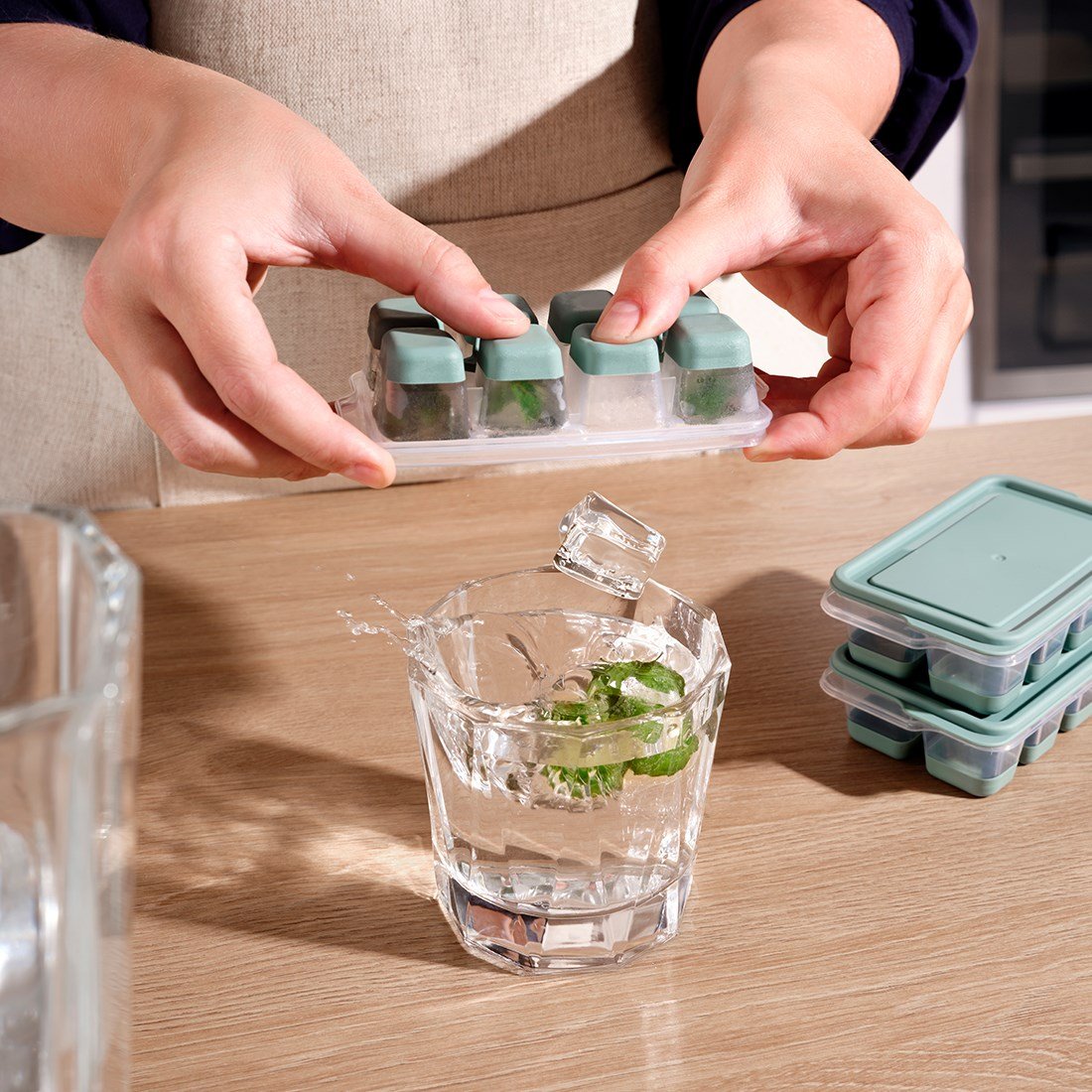 Mini Kapaklı Silikon Buzluk