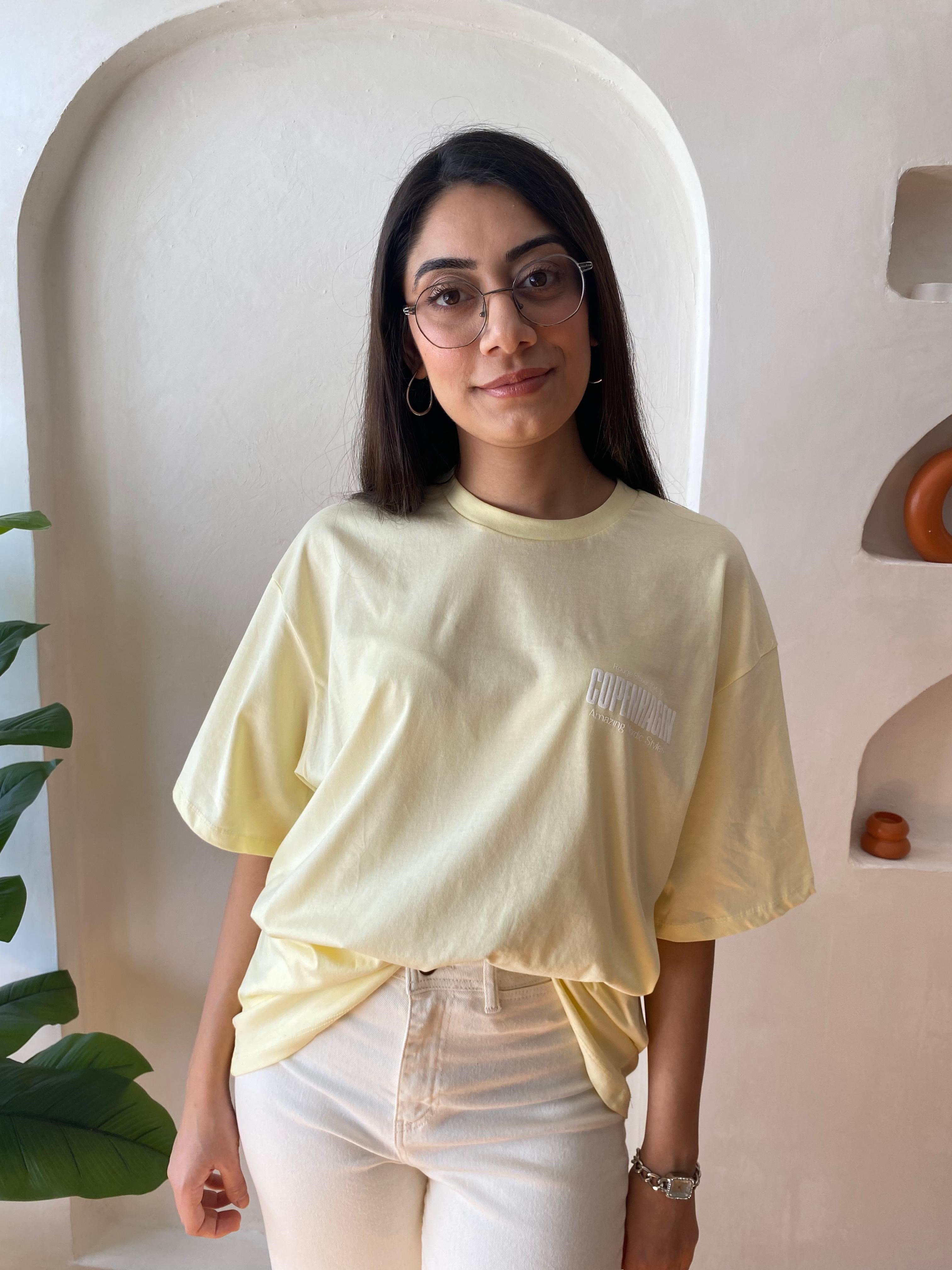 Sarı Oversize Arkası Baskılı Pamuklu T-shirt