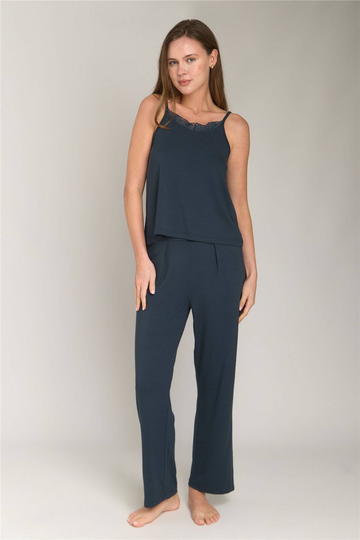 ELLA ÖRME DAR PAÇA PANTOLON