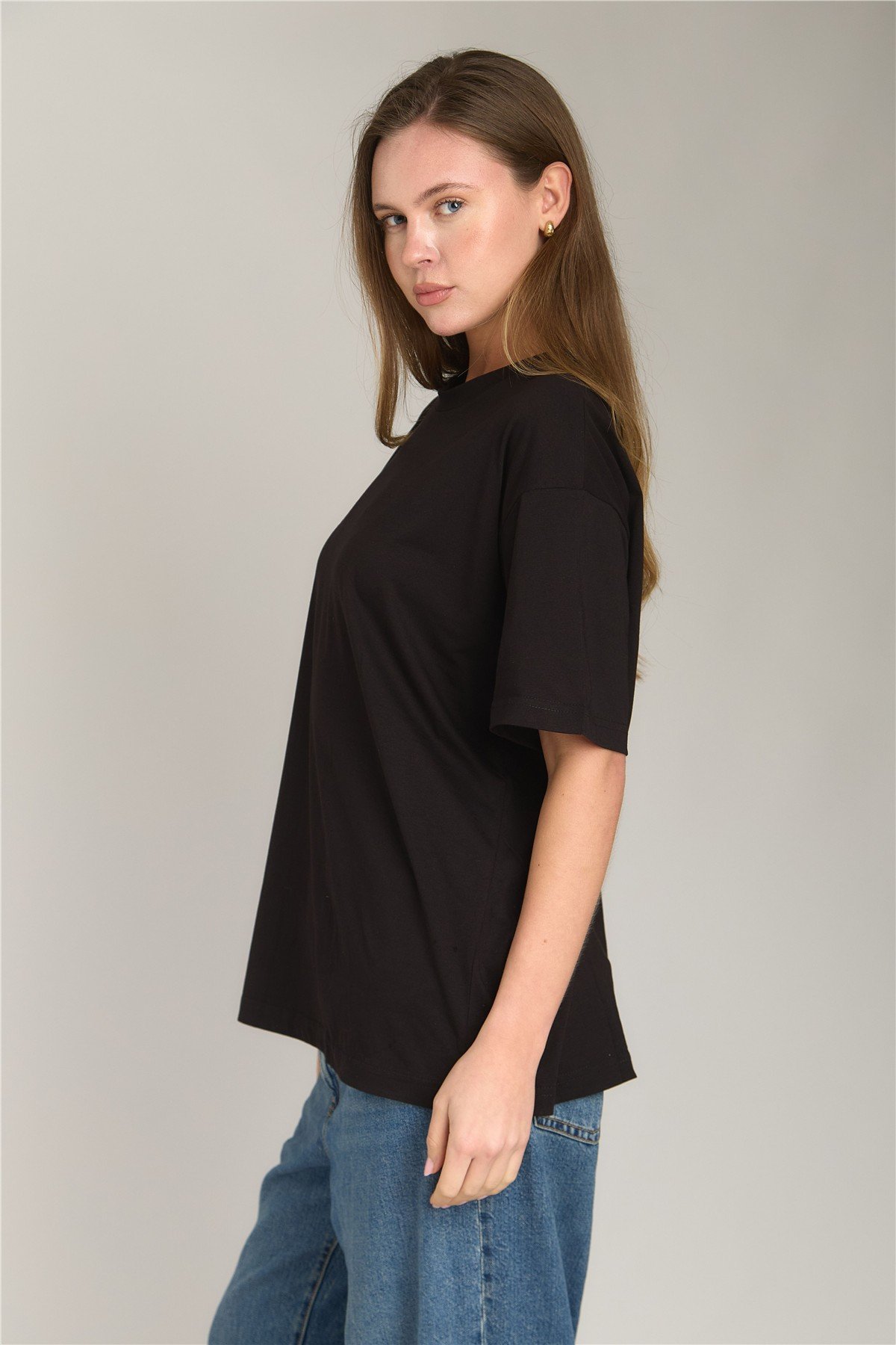 INA BASIC OVERSIZE TSHIRT